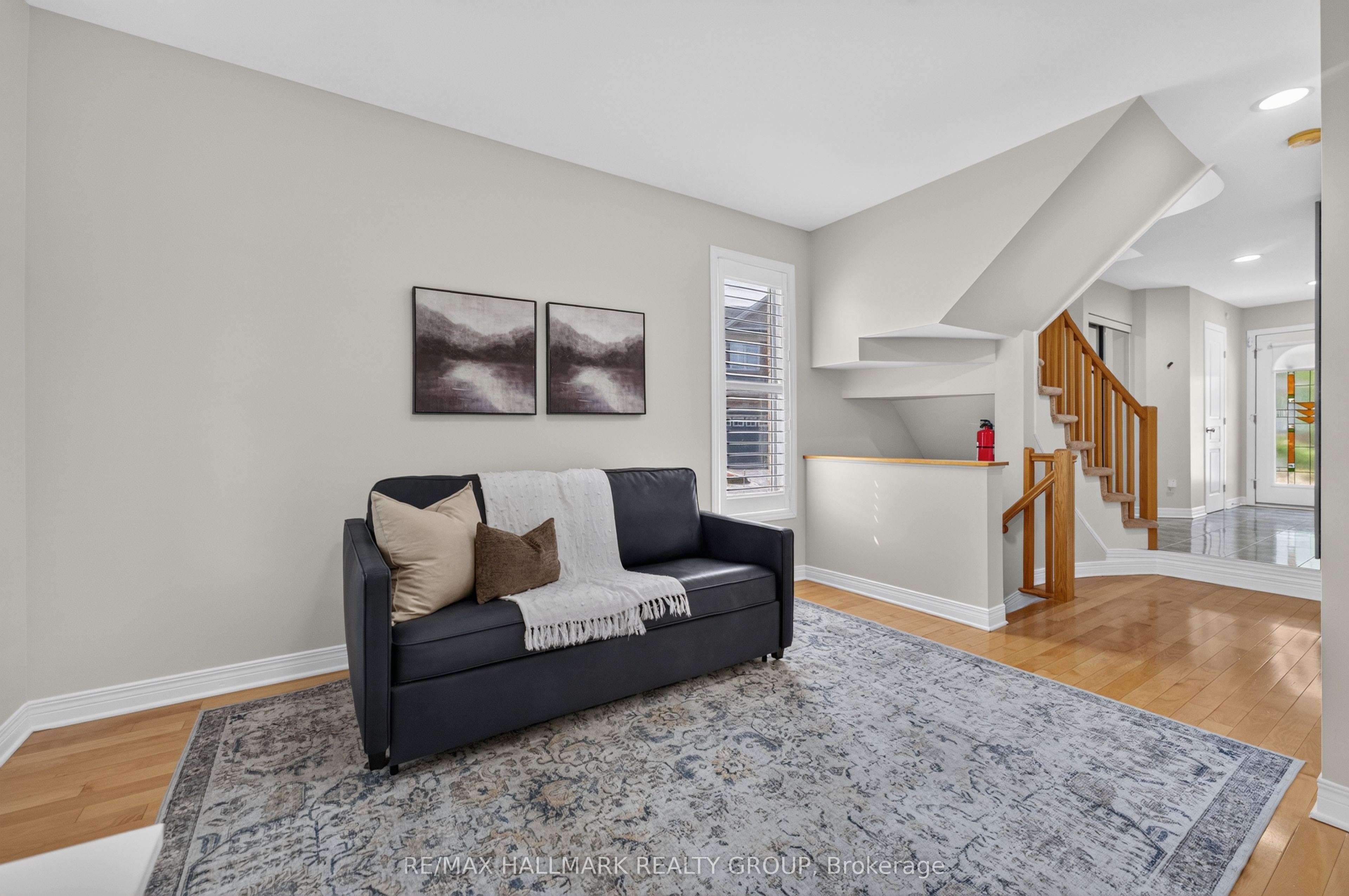 121 West Village Private, Westboro - Hampton Park, ON K1Z 1C9 photo 4