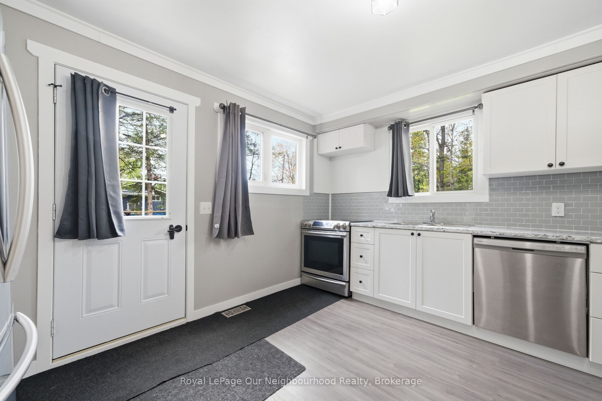 14 Morrison Street, Kawartha Lakes, ON K0M 2L0 photo 3