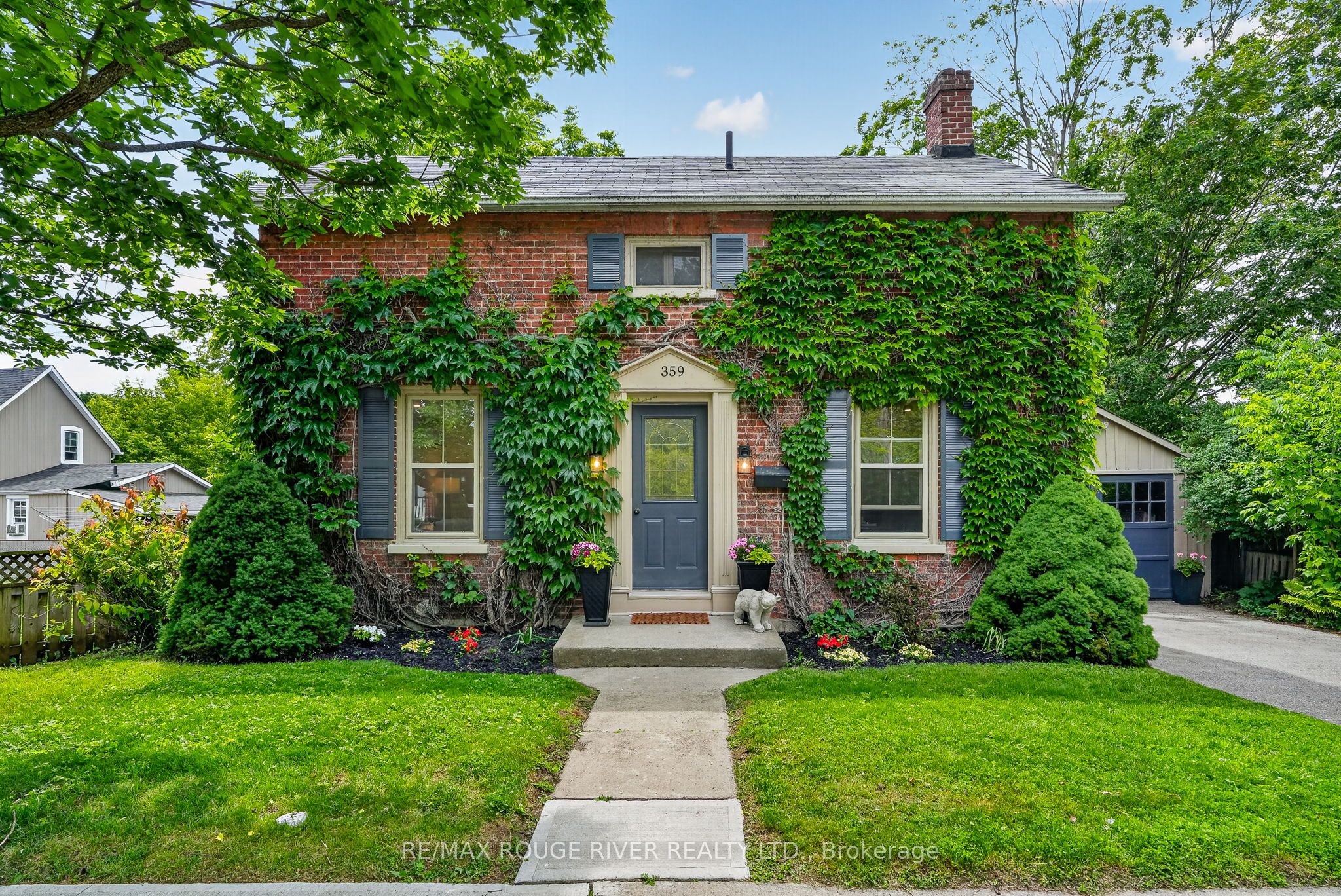 359 Victoria Street, Cobourg, ON K9A 3G7 photo 2