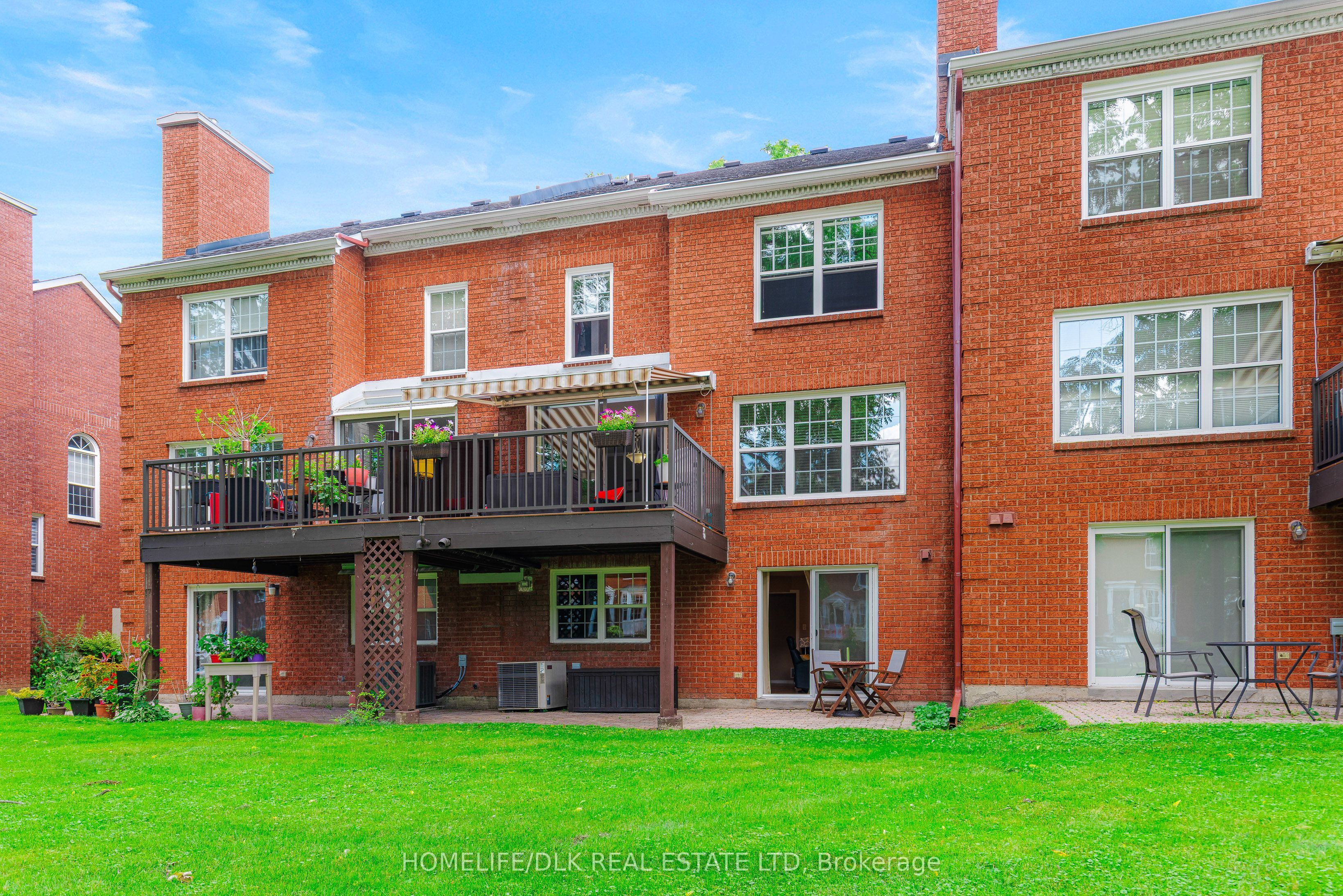 18 Country Club Place, Brockville, ON K6V 6T7 photo 4
