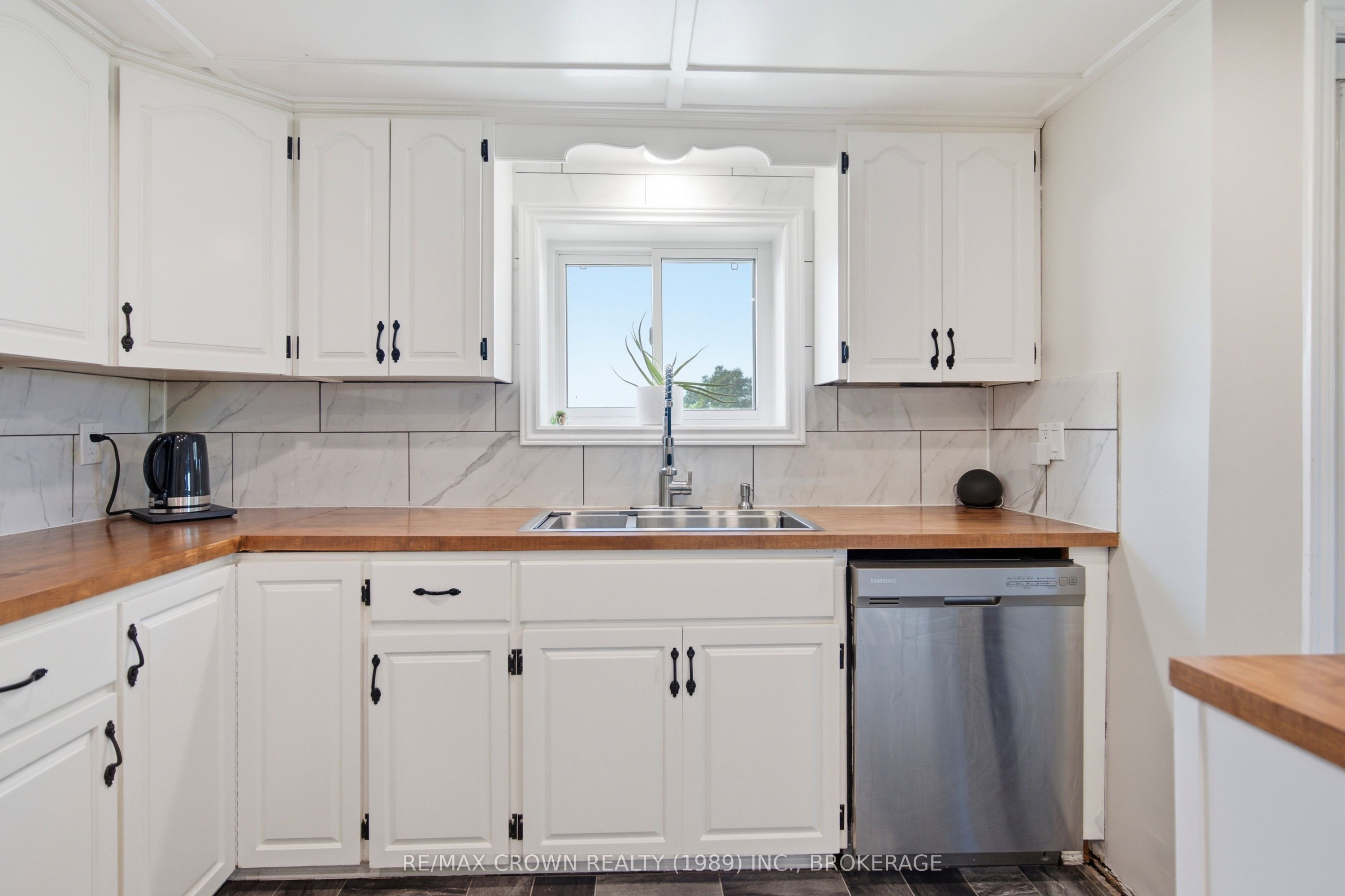 949 535 Highway, French River, ON P0M 2N0 photo 5