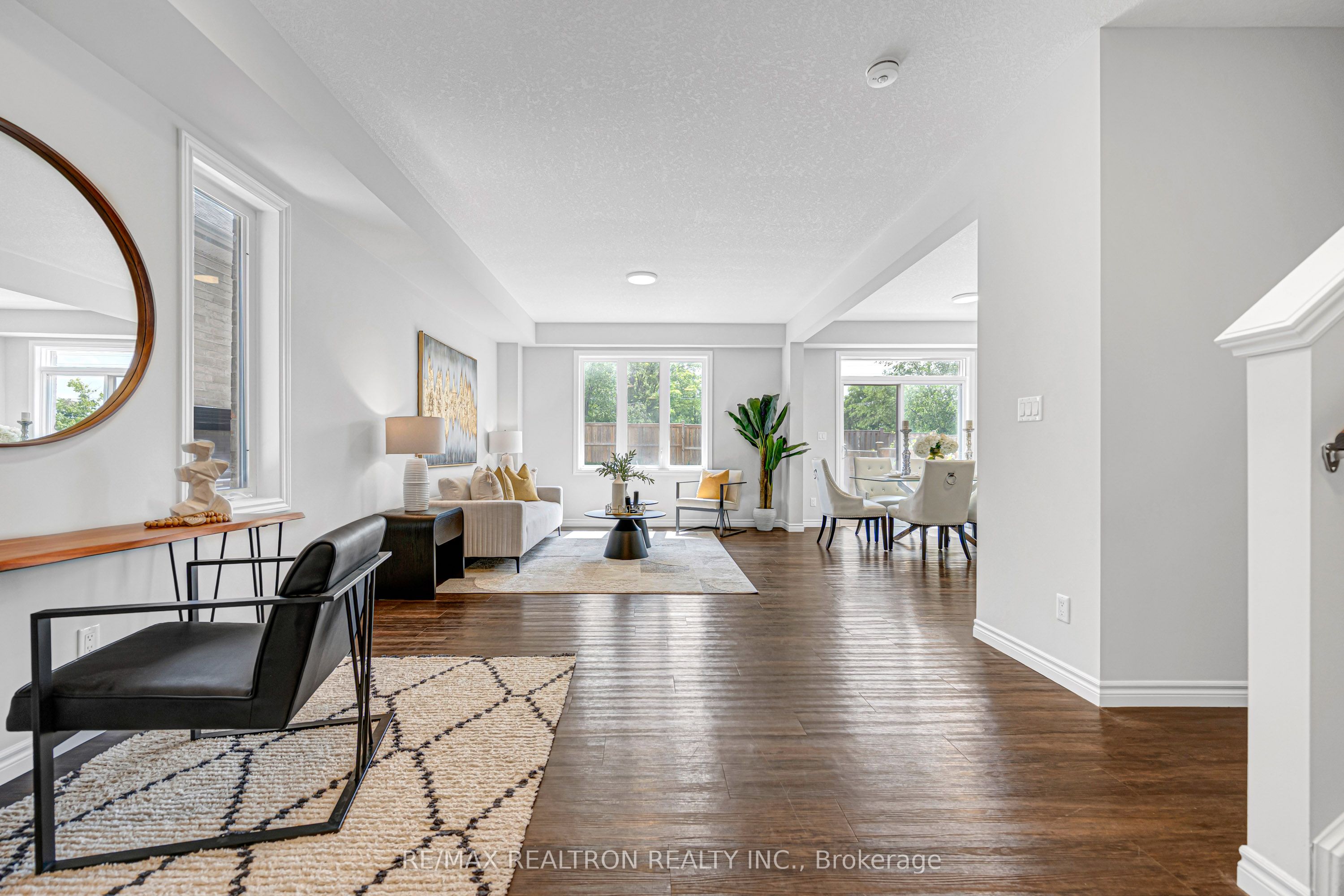 439 Avens Street, Waterloo, ON N2V 0B6 photo 4