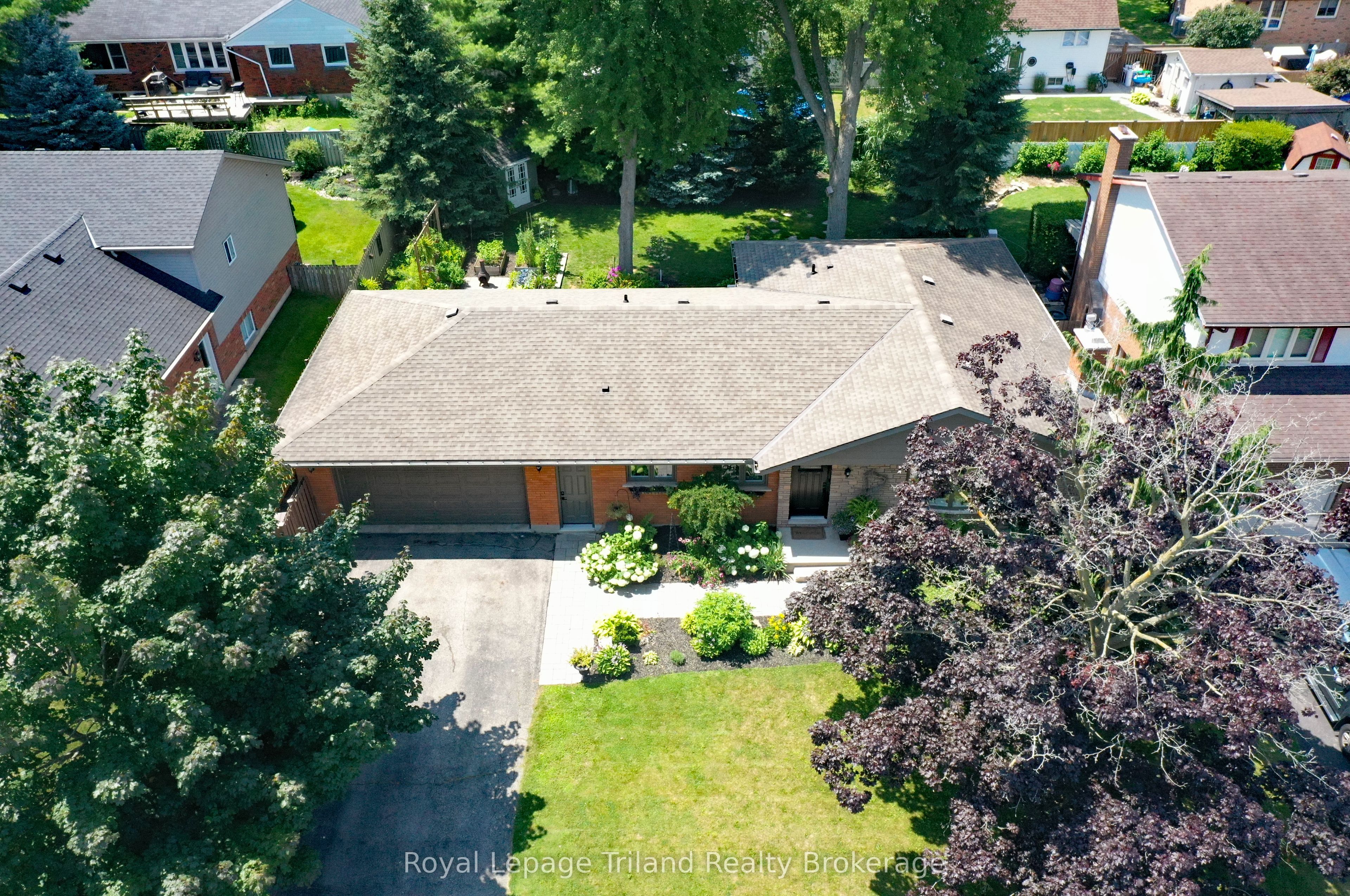 694 Gladstone Drive, Woodstock, ON N4S 5S8 photo 2