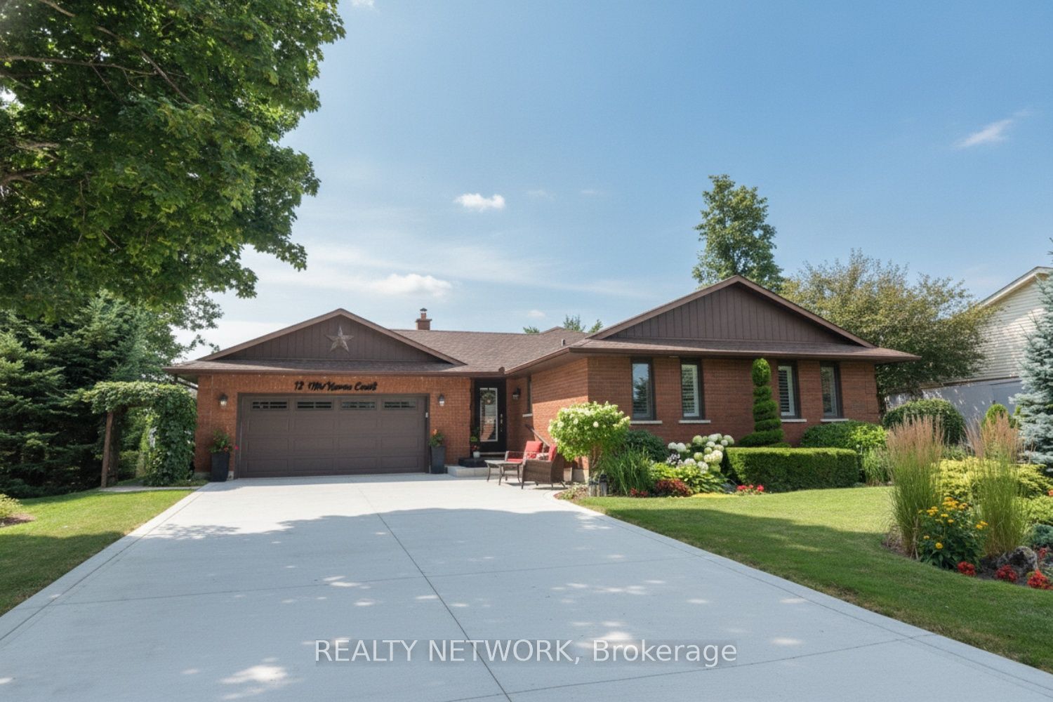 12 MCKEOWN Court, Haldimand, ON N3W 1G8 photo 4