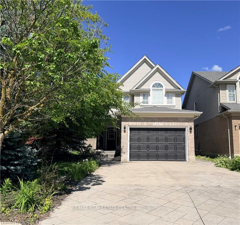 15 Gees Way, Cambridge, ON N3C 4M5