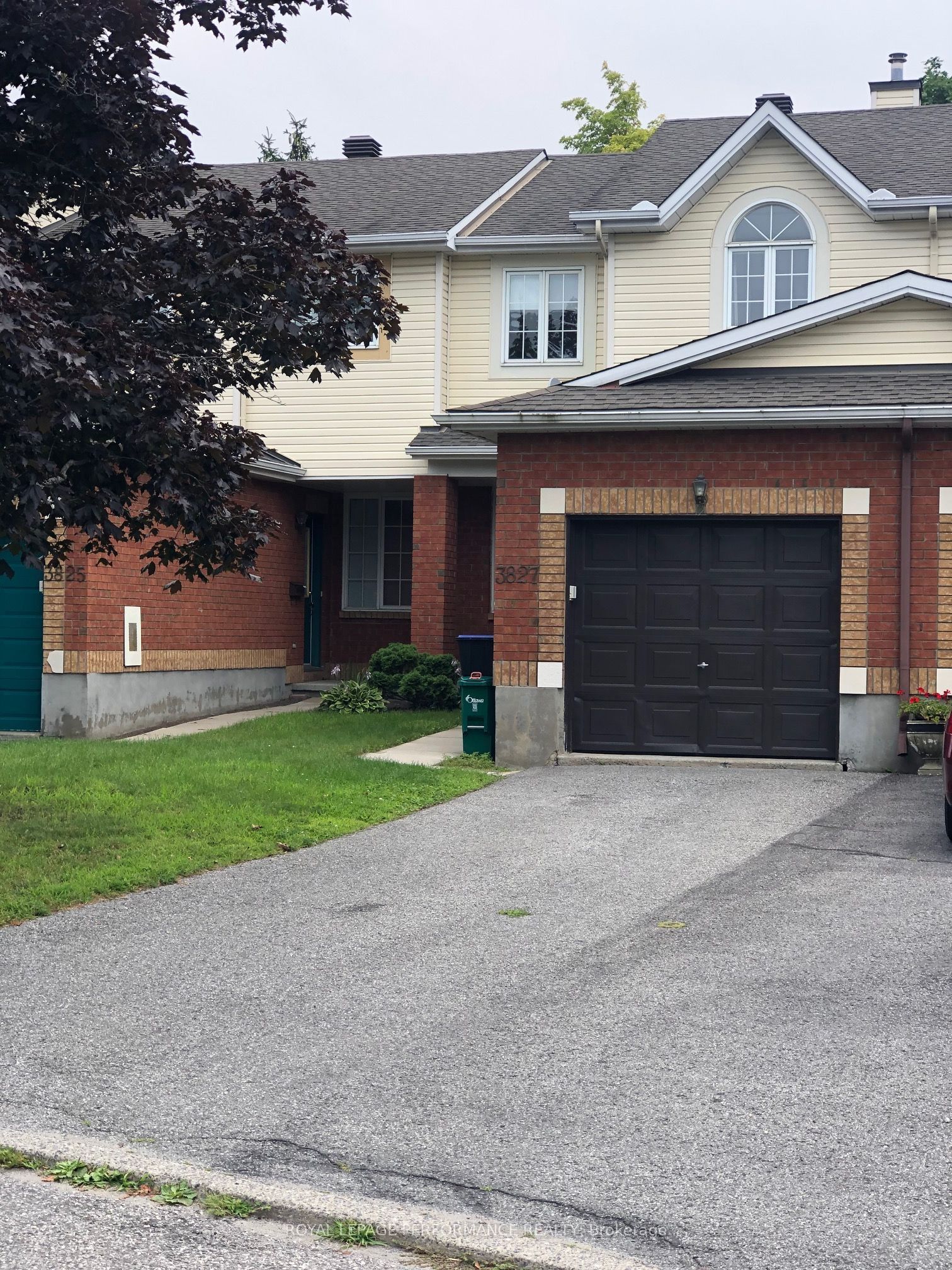 3827 Crowsnest Avenue, Hunt Club - Windsor Park Village and Area, ON K1V 1K4