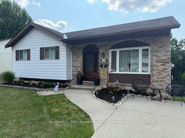 320 8th "A" Avenue E, Owen Sound, ON N4K 6L3 photo 4