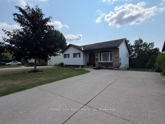 320 8th "A" Avenue E, Owen Sound, ON N4K 6L3 photo 5