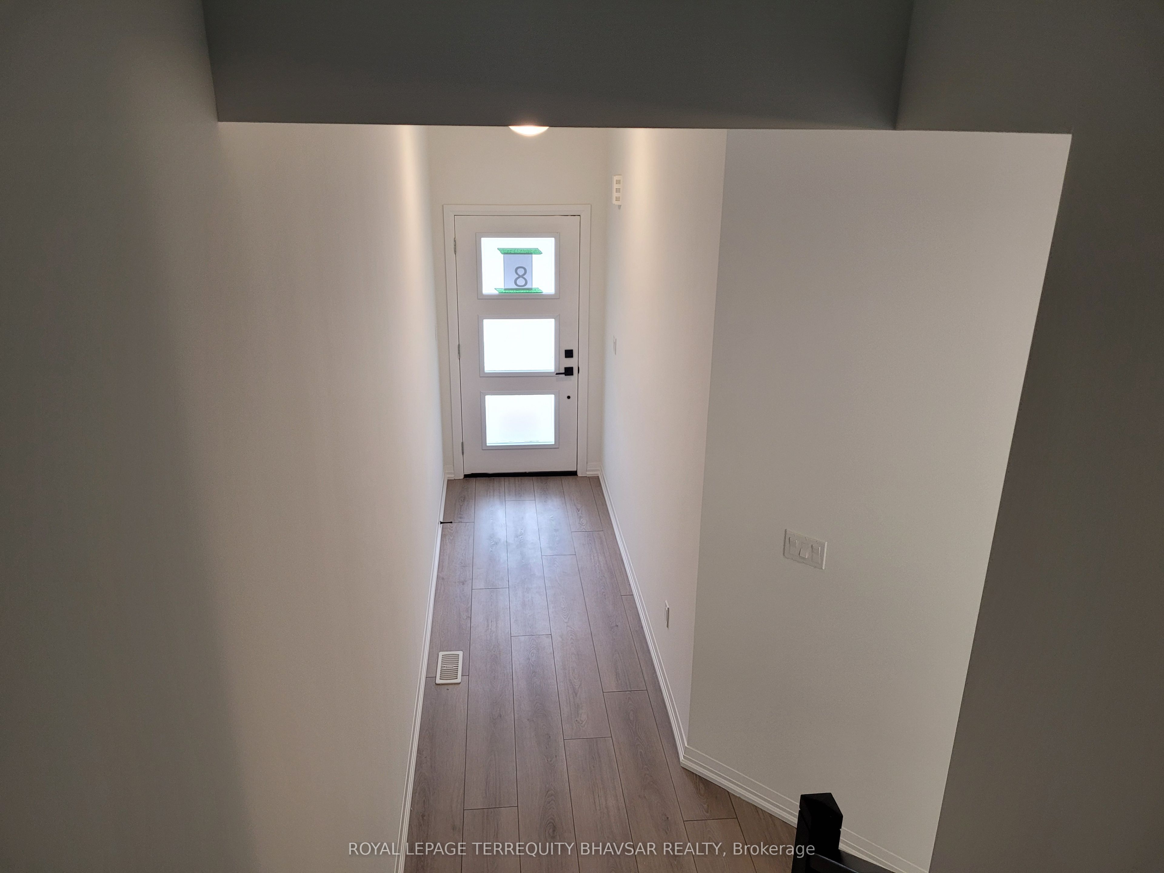 4552 Portage Road 8, Niagara Falls, ON L2E 6A8 photo 2