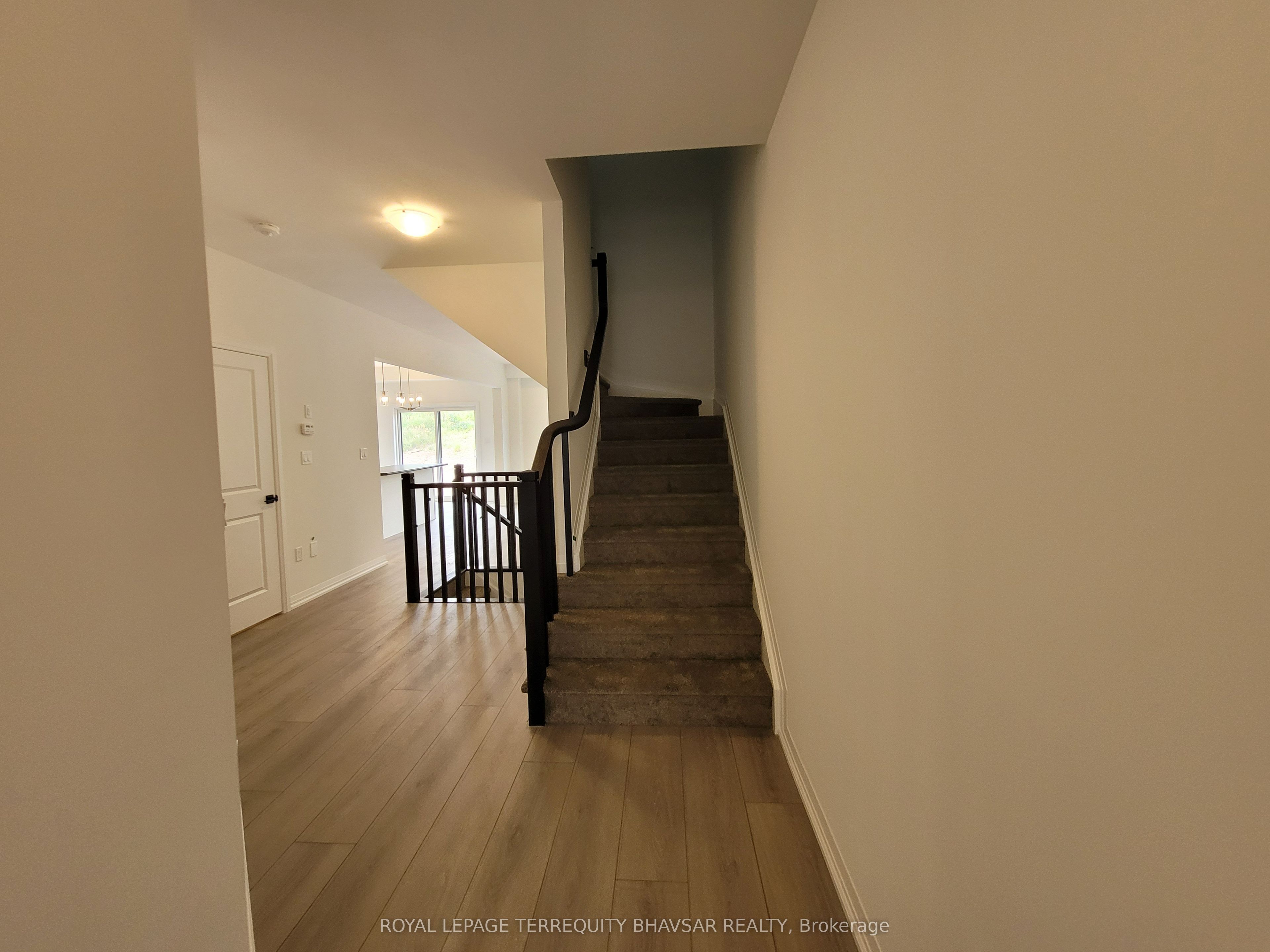 4552 Portage Road 8, Niagara Falls, ON L2E 6A8 photo 4