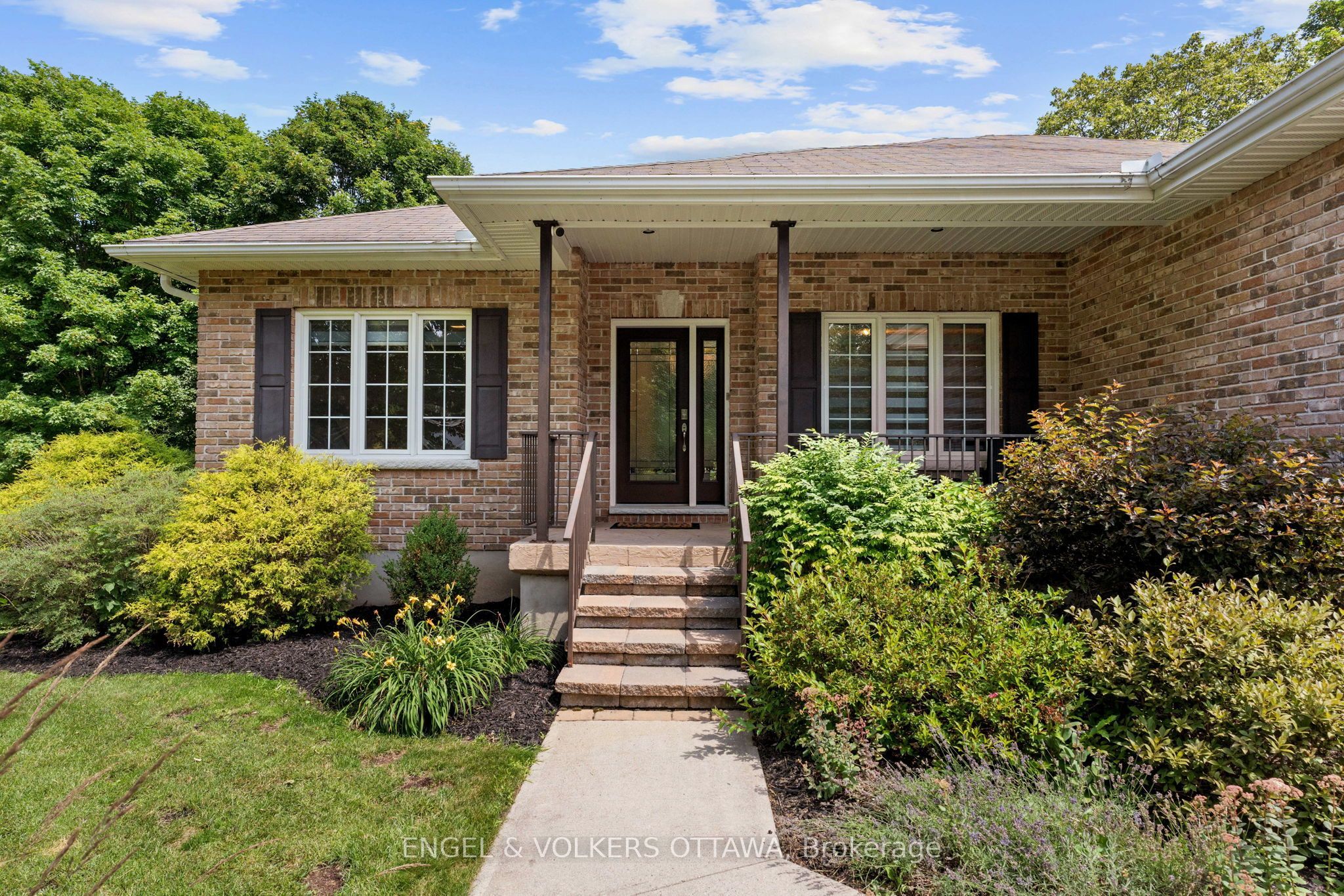 876 Center Street, McNab/Braeside, ON K0A 1G0 photo 2