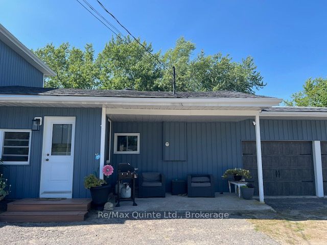 101 Roseland Drive, Quinte West, ON K0K 1L0 photo 2