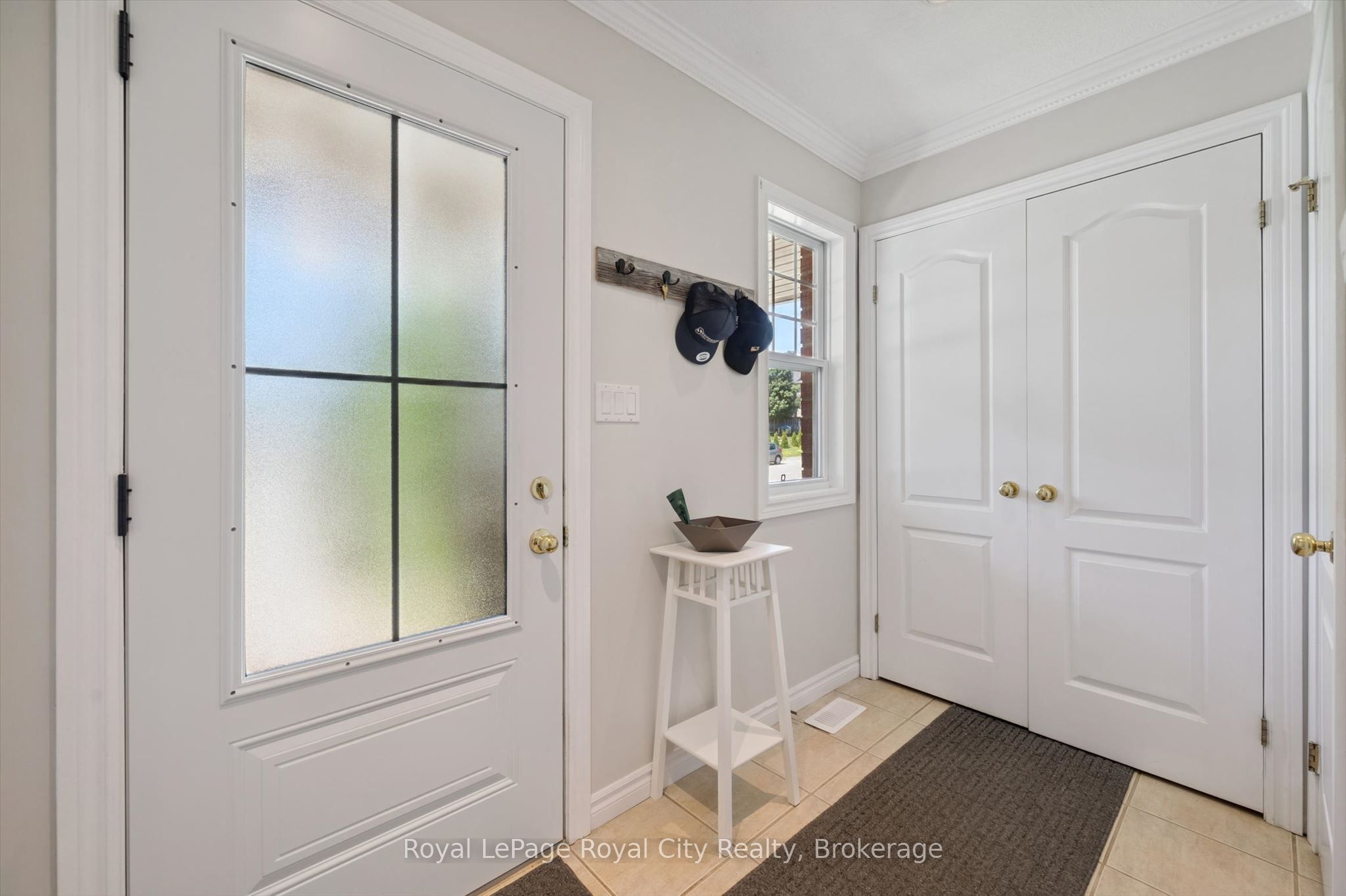 220 Carrington Drive, Guelph, ON N1G 5K3 photo 3