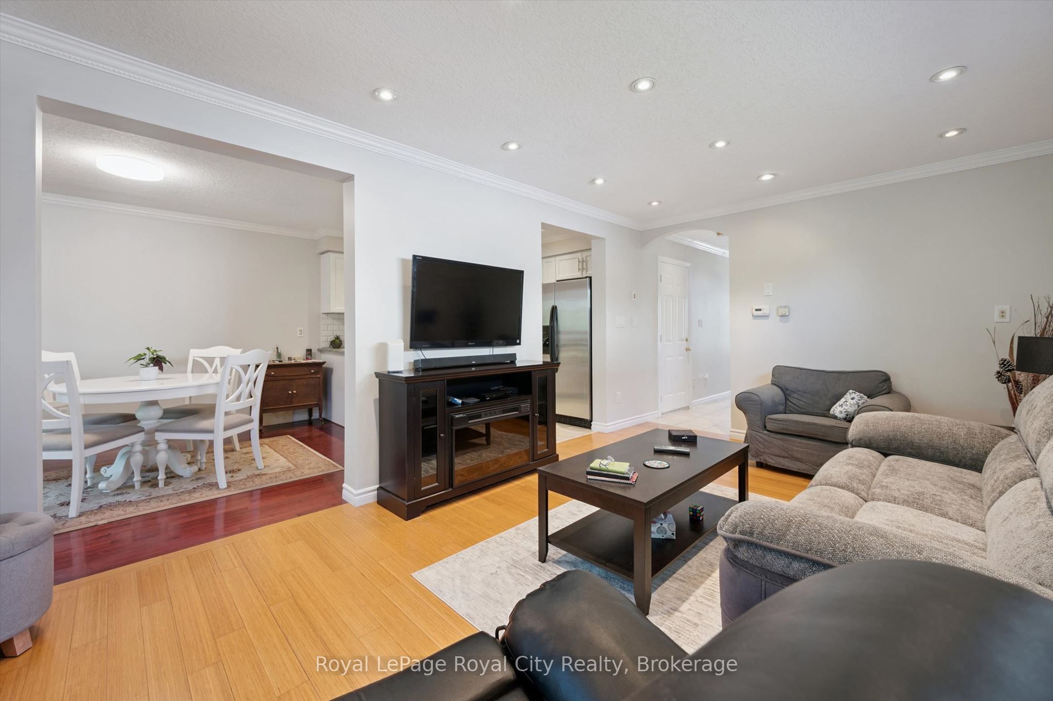 220 Carrington Drive, Guelph, ON N1G 5K3 photo 5