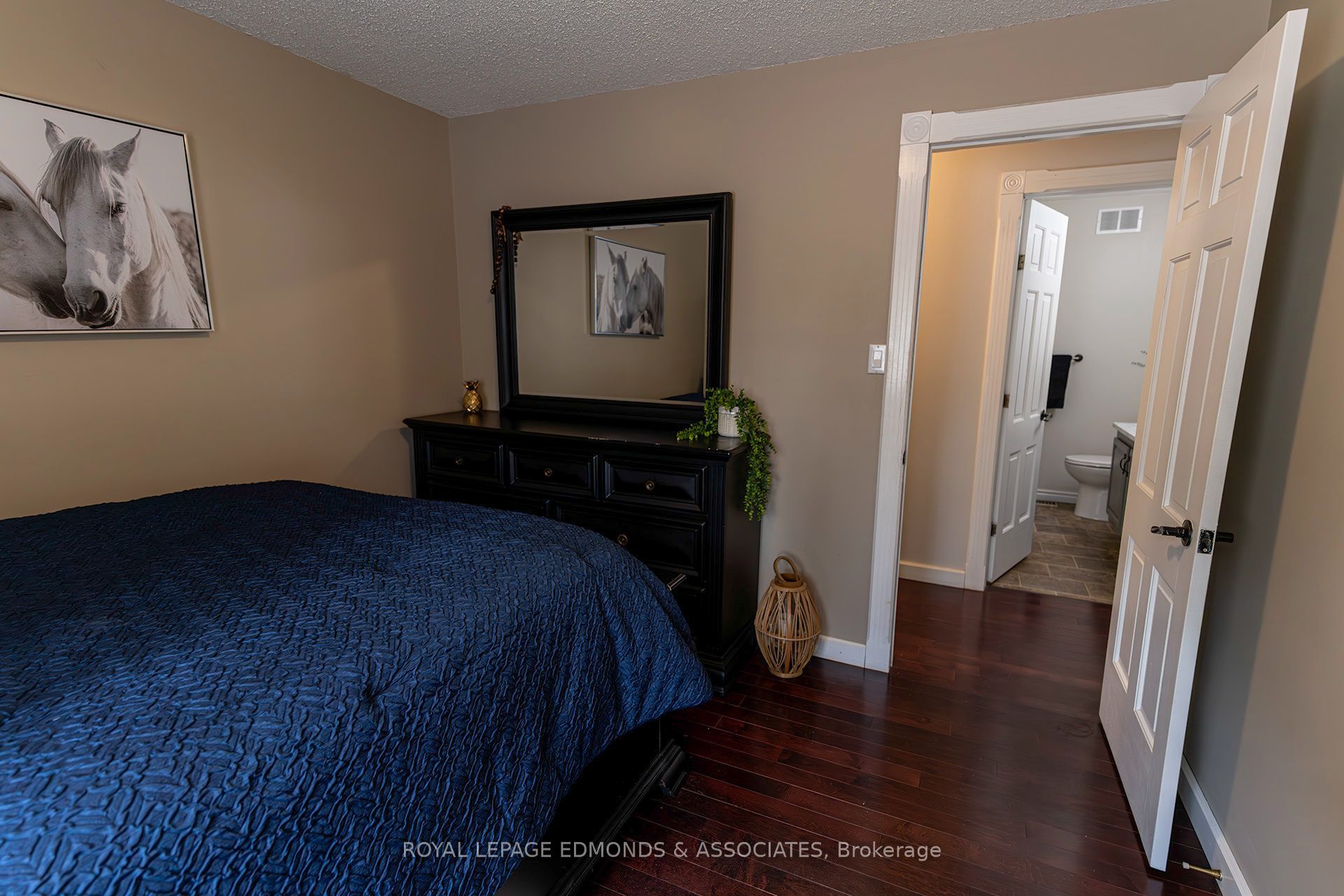 39 Selley Street, Petawawa, ON K8H 3G9 photo 5