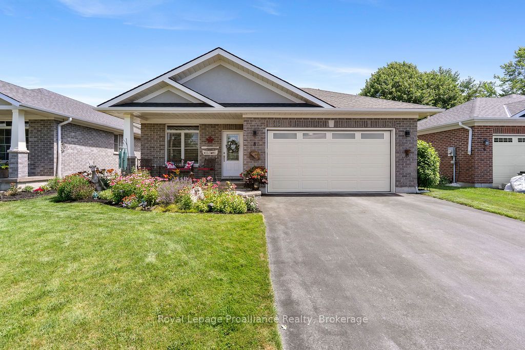 8 Berwick Street, Stirling-Rawdon, ON K0K 3E0