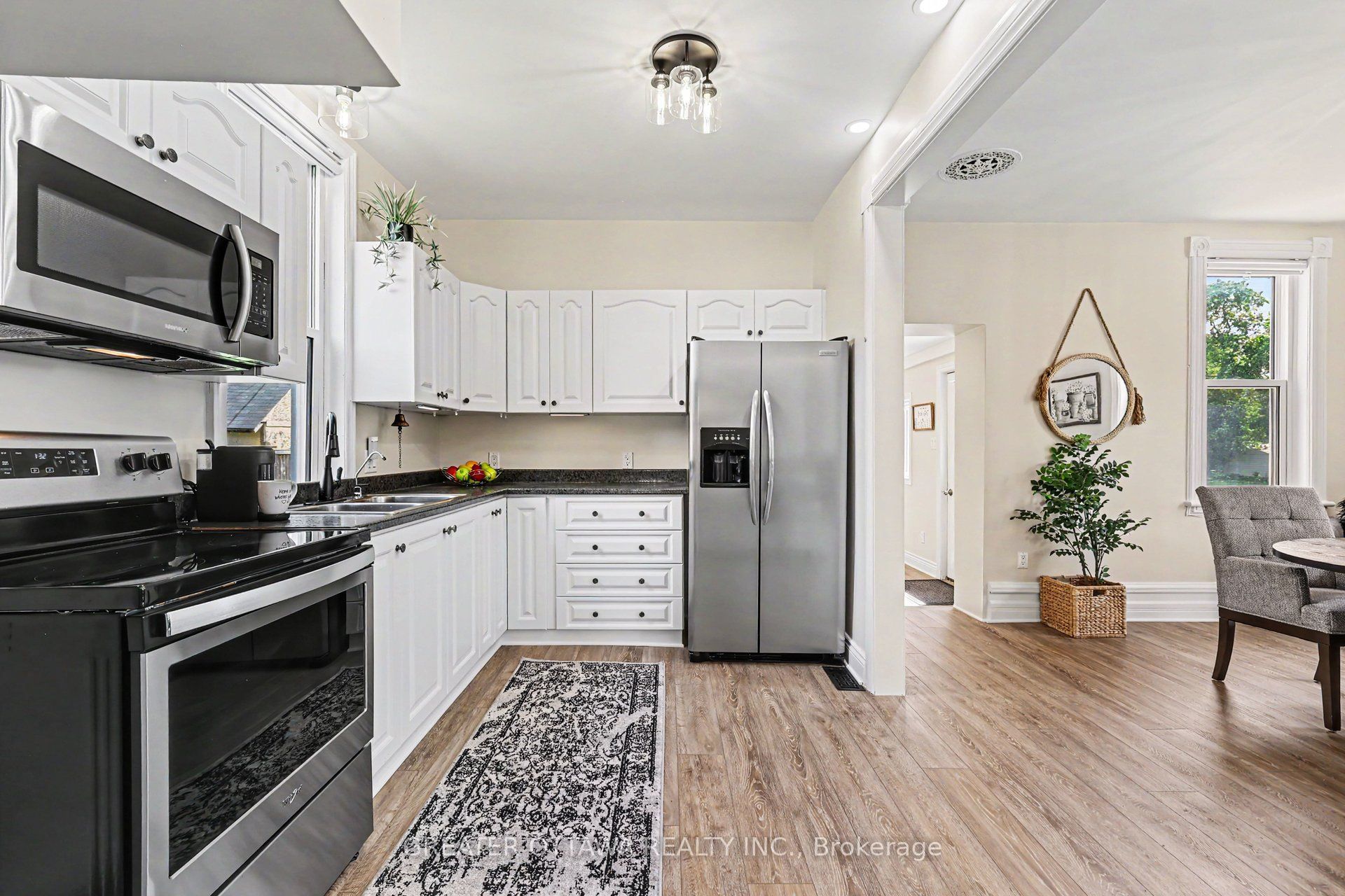 3607 McBean Street, Stittsville - Munster - Richmond, ON K0A 2Z0 photo 4