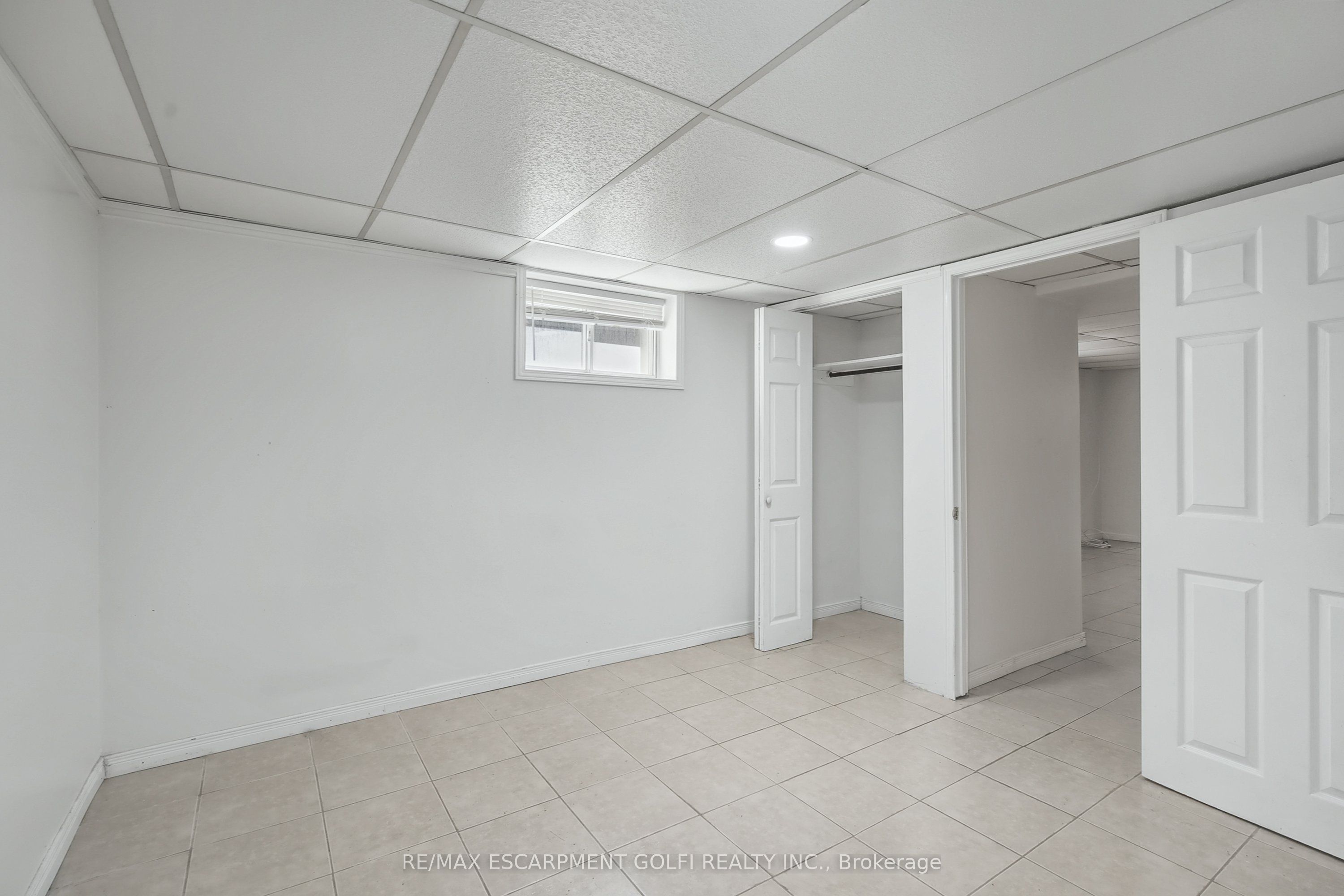 4989 Willmott Street LOWER, Niagara Falls, ON L2E 1Z9 photo 5