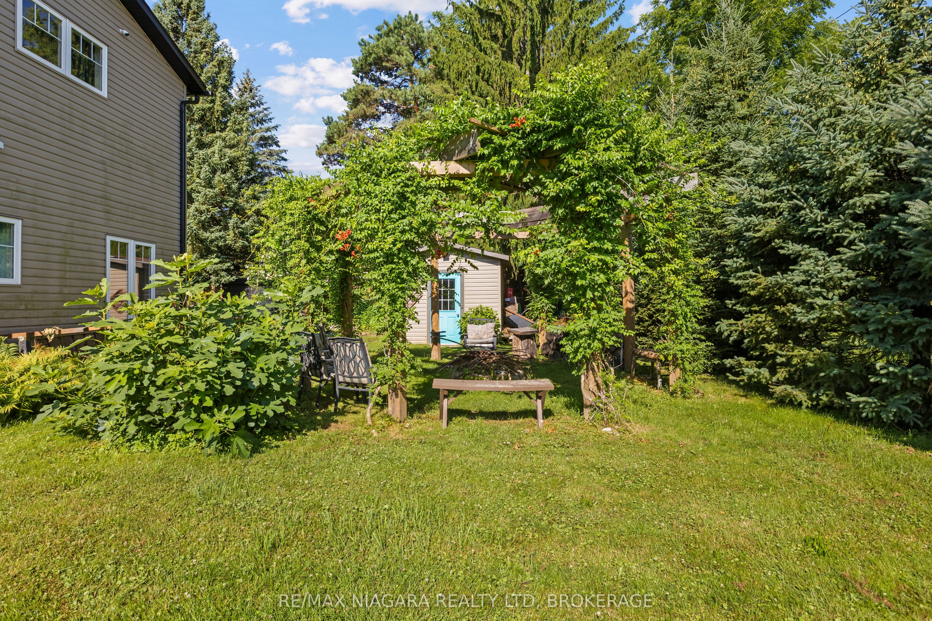 1 Linden Avenue, Pelham, ON L0S 1E3 photo 5