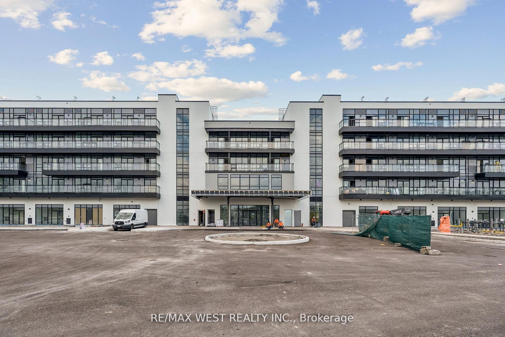 350 Prince Charles Drive S 114, Welland, ON L3C 0L6 photo 2