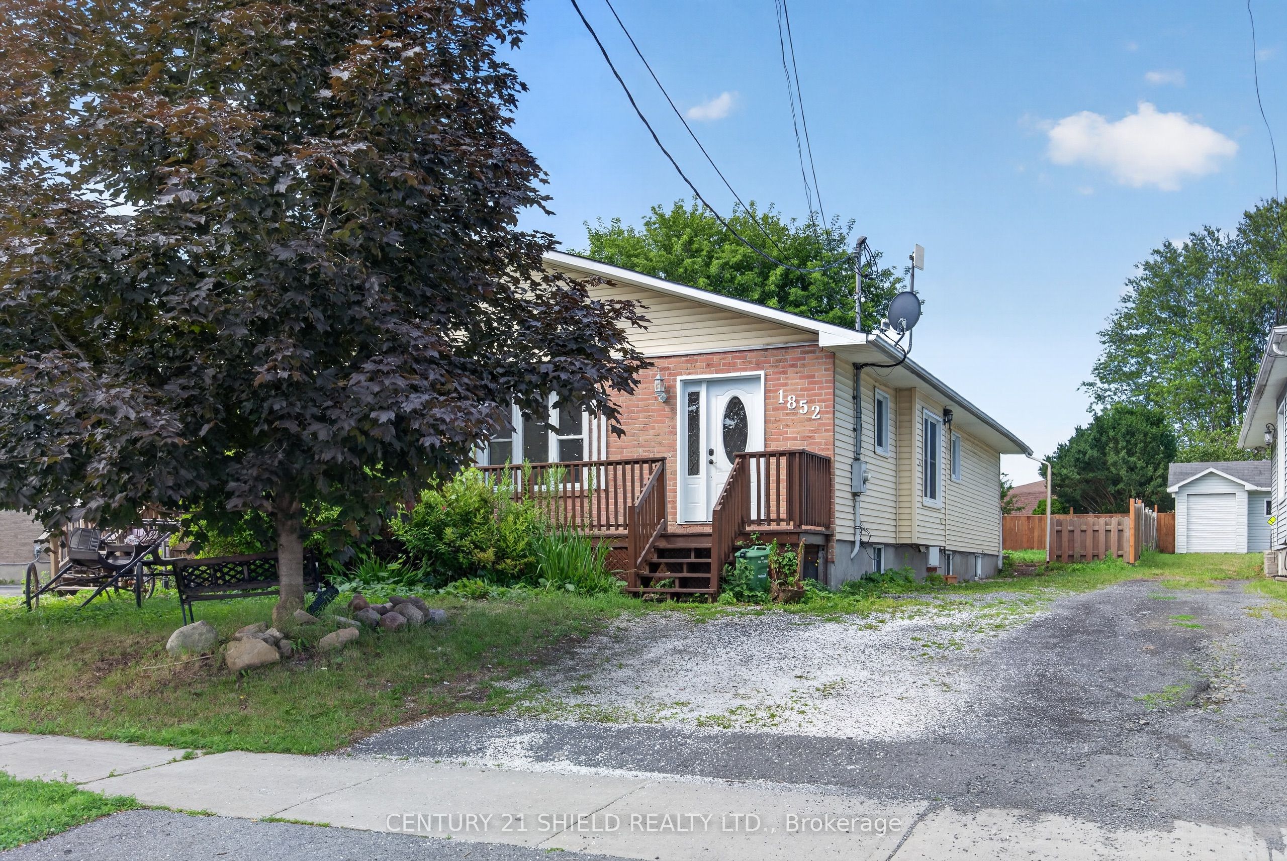 1852 Brookdale Avenue, Cornwall, ON K6J 5R9