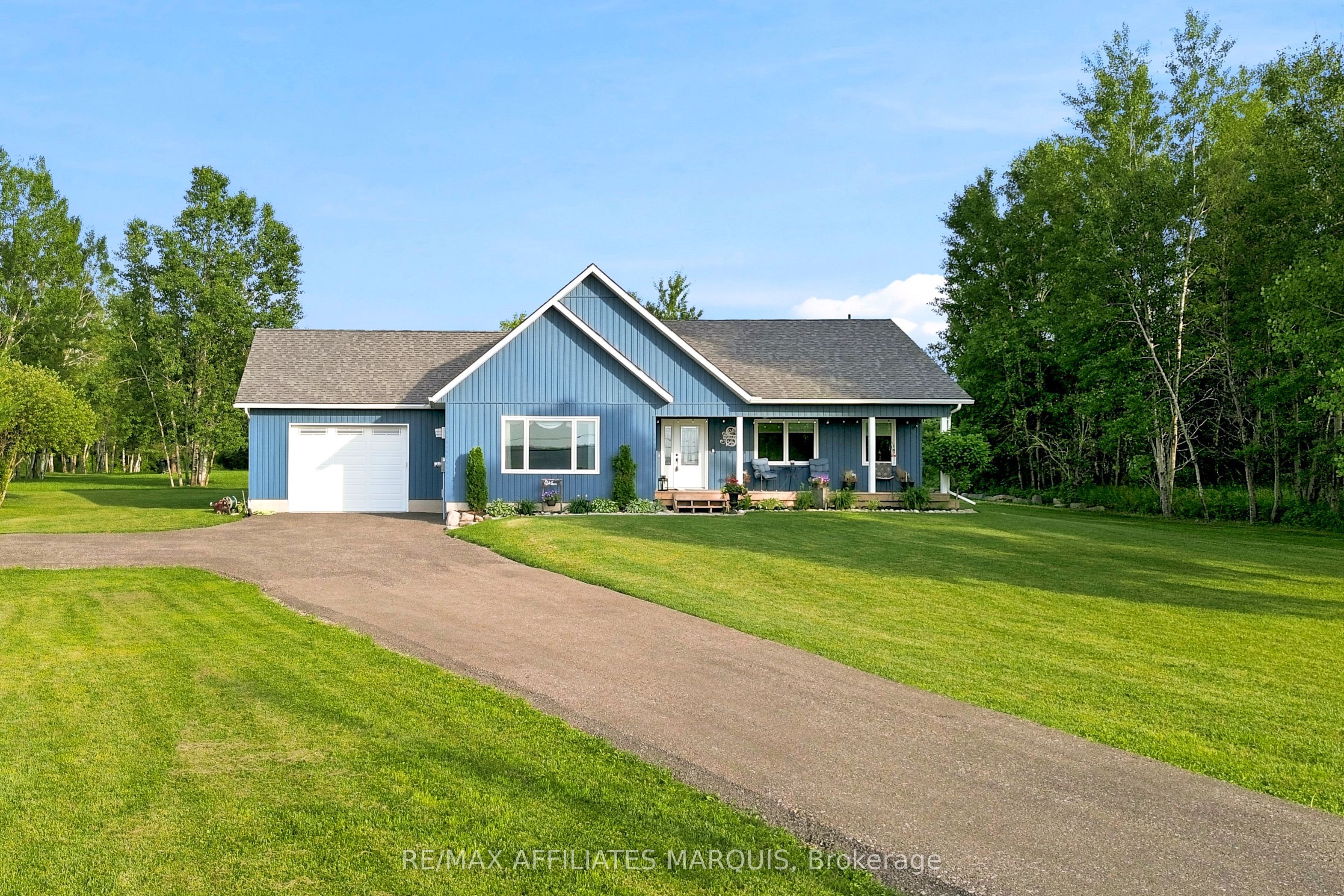 9517 County Road 42 Road, Rideau Lakes, ON K0G 1X0
