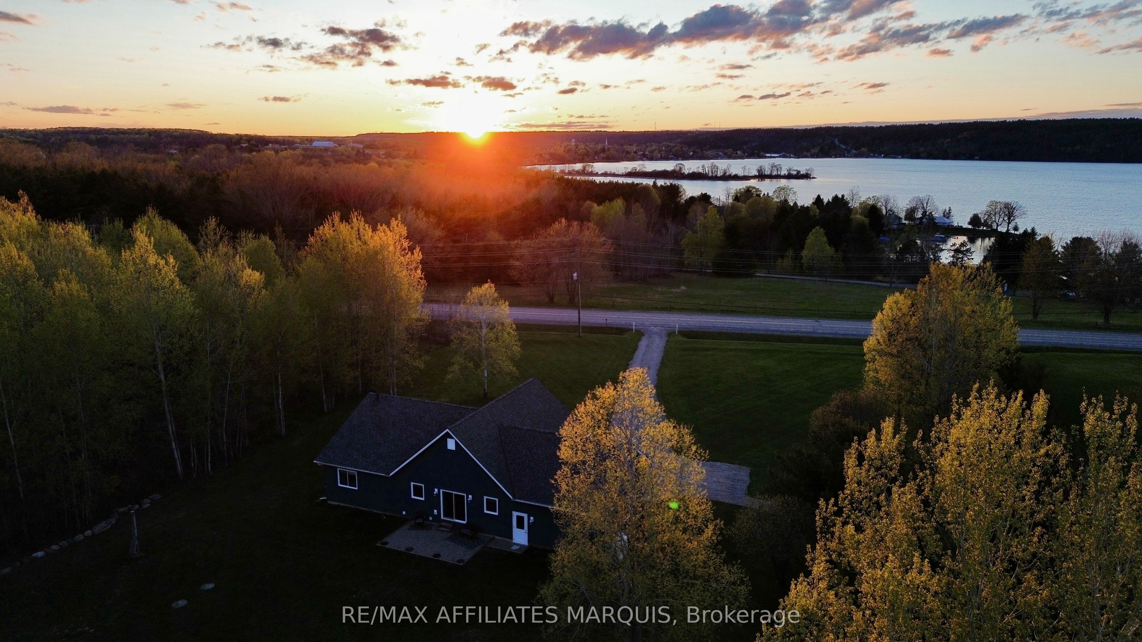 9517 County Road 42 Road, Rideau Lakes, ON K0G 1X0 photo 4