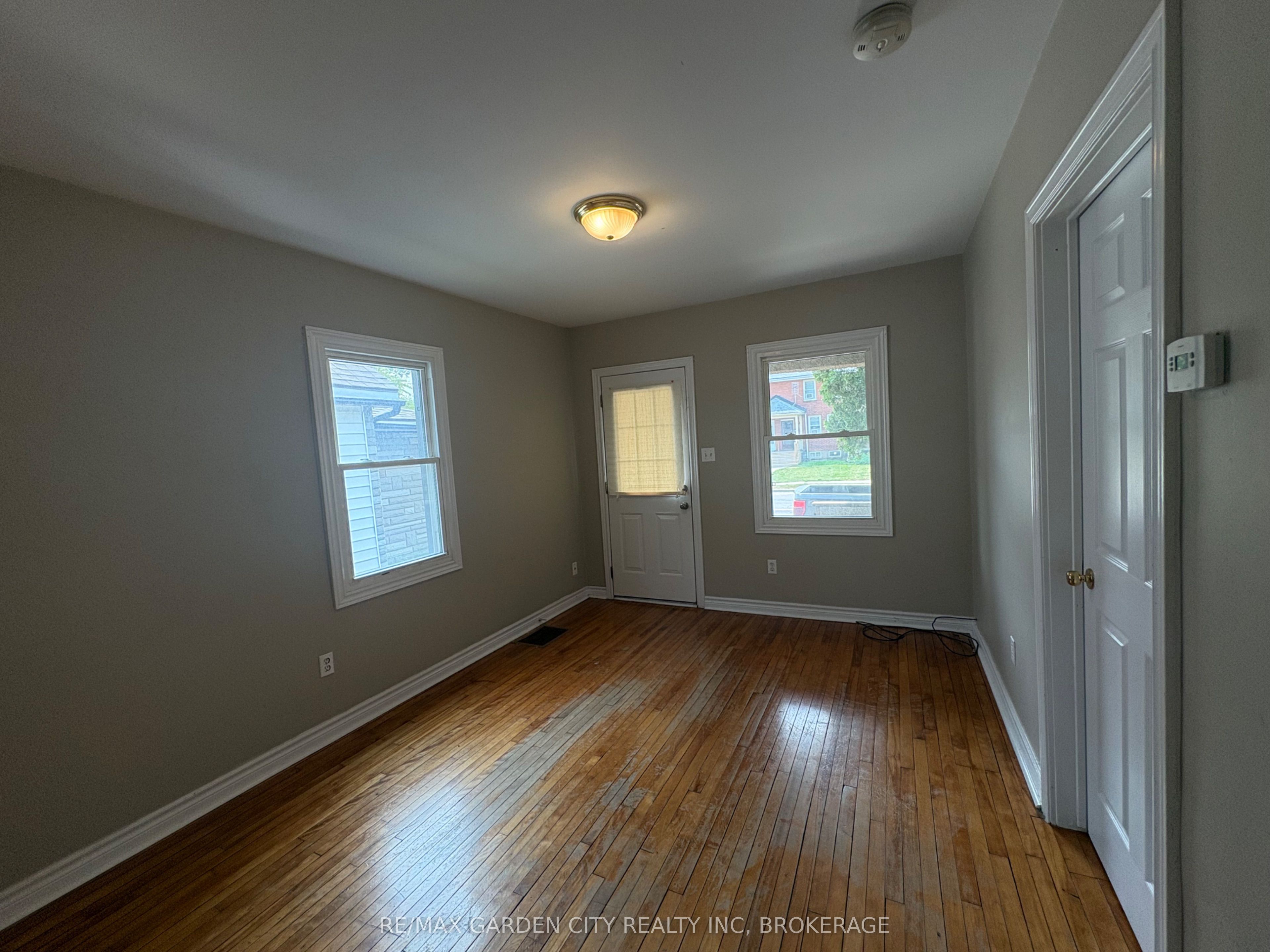 200 Lincoln Street, Welland, ON L3B 4M9 photo 2