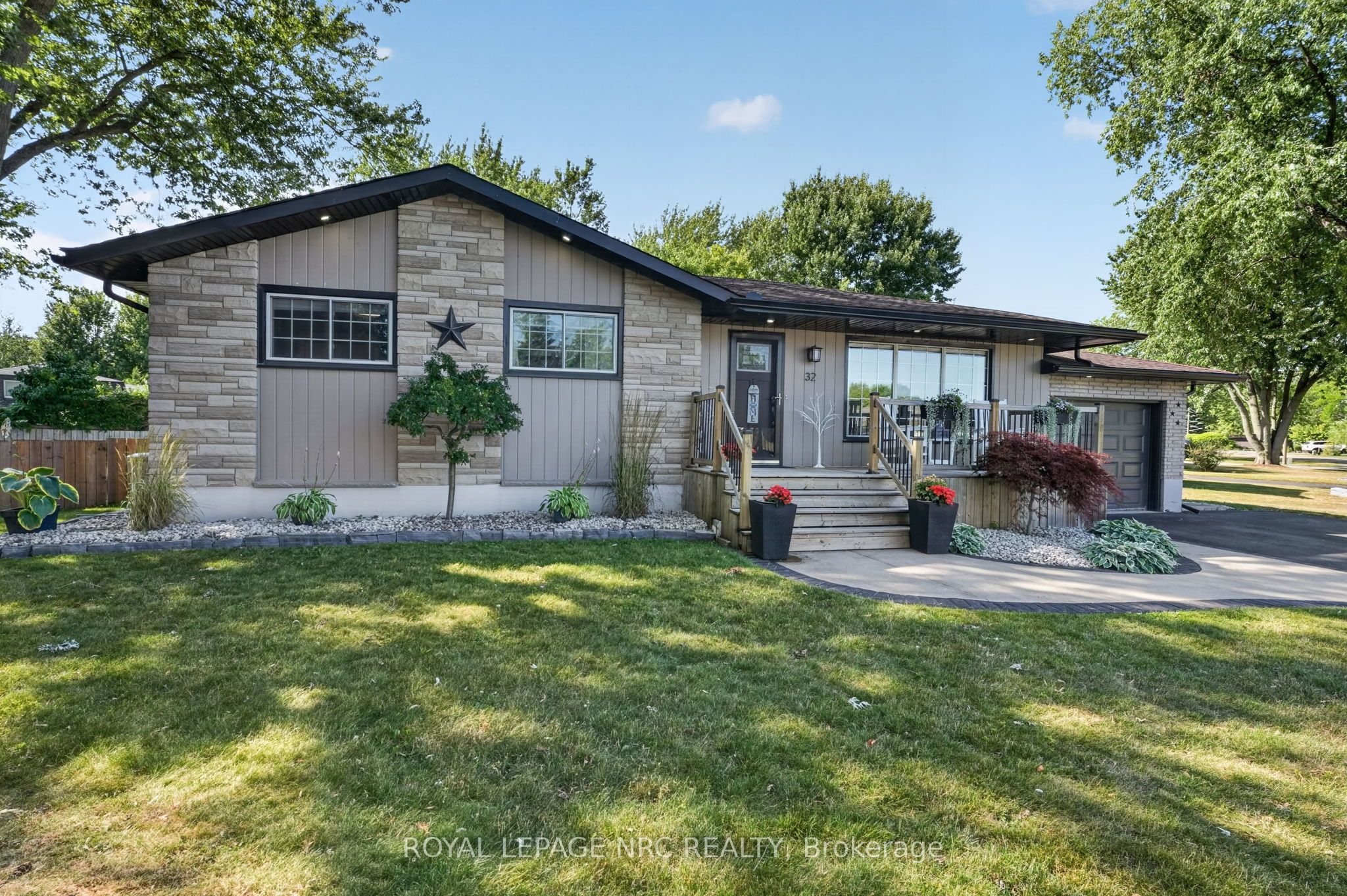 32 St George Court, Fort Erie, ON L0S 1B0