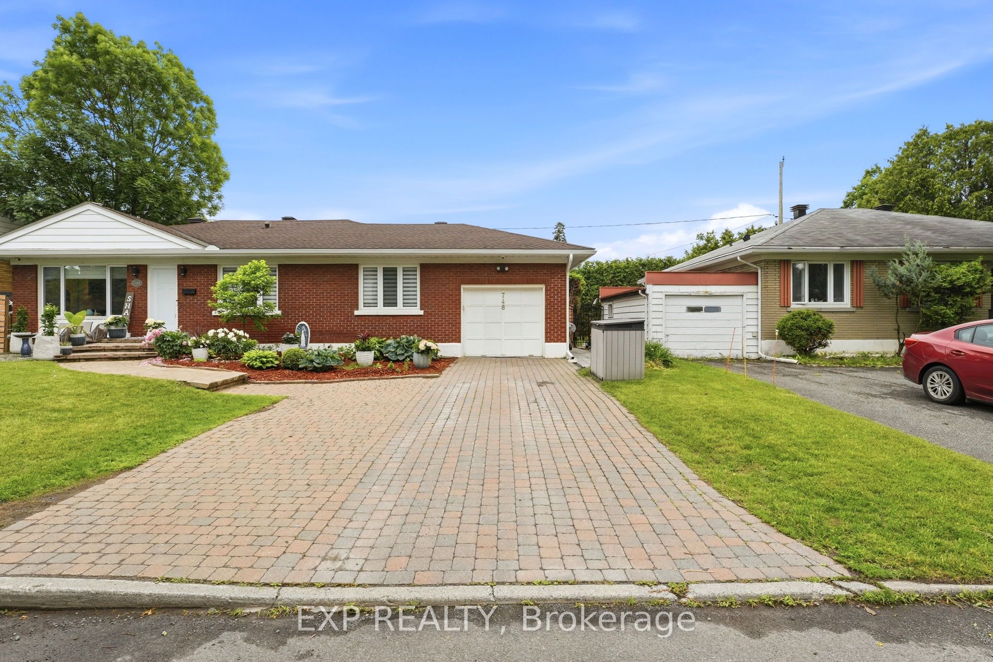 748 WESTON Drive, Elmvale Acres and Area, ON K1G 1W2 photo 4