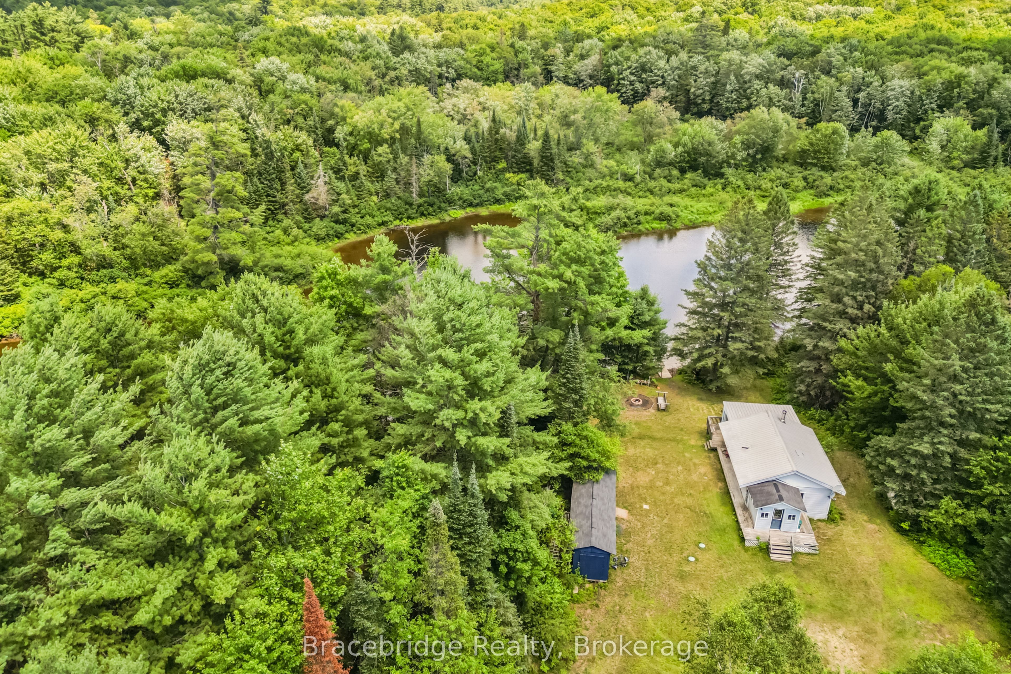 1100 Colony Road, Lake of Bays, ON P1L 1X3