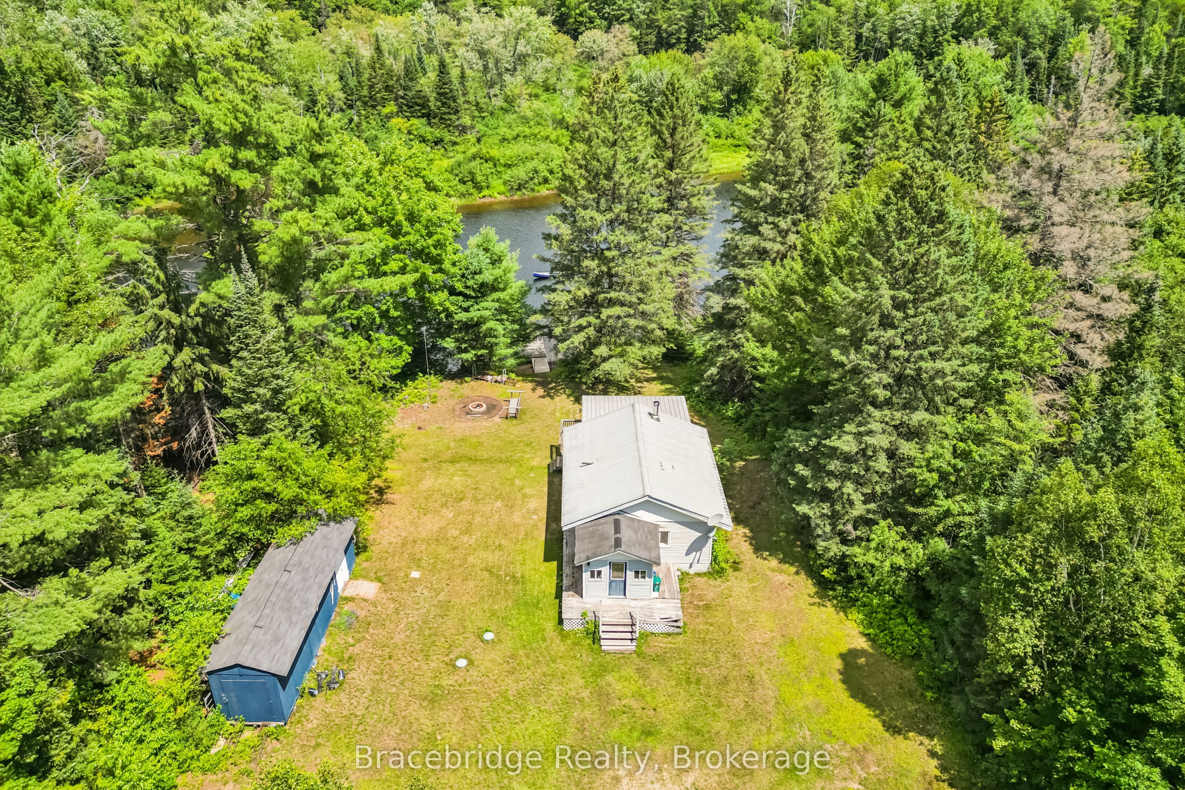 1100 Colony Road, Lake of Bays, ON P1L 1X3 photo 3