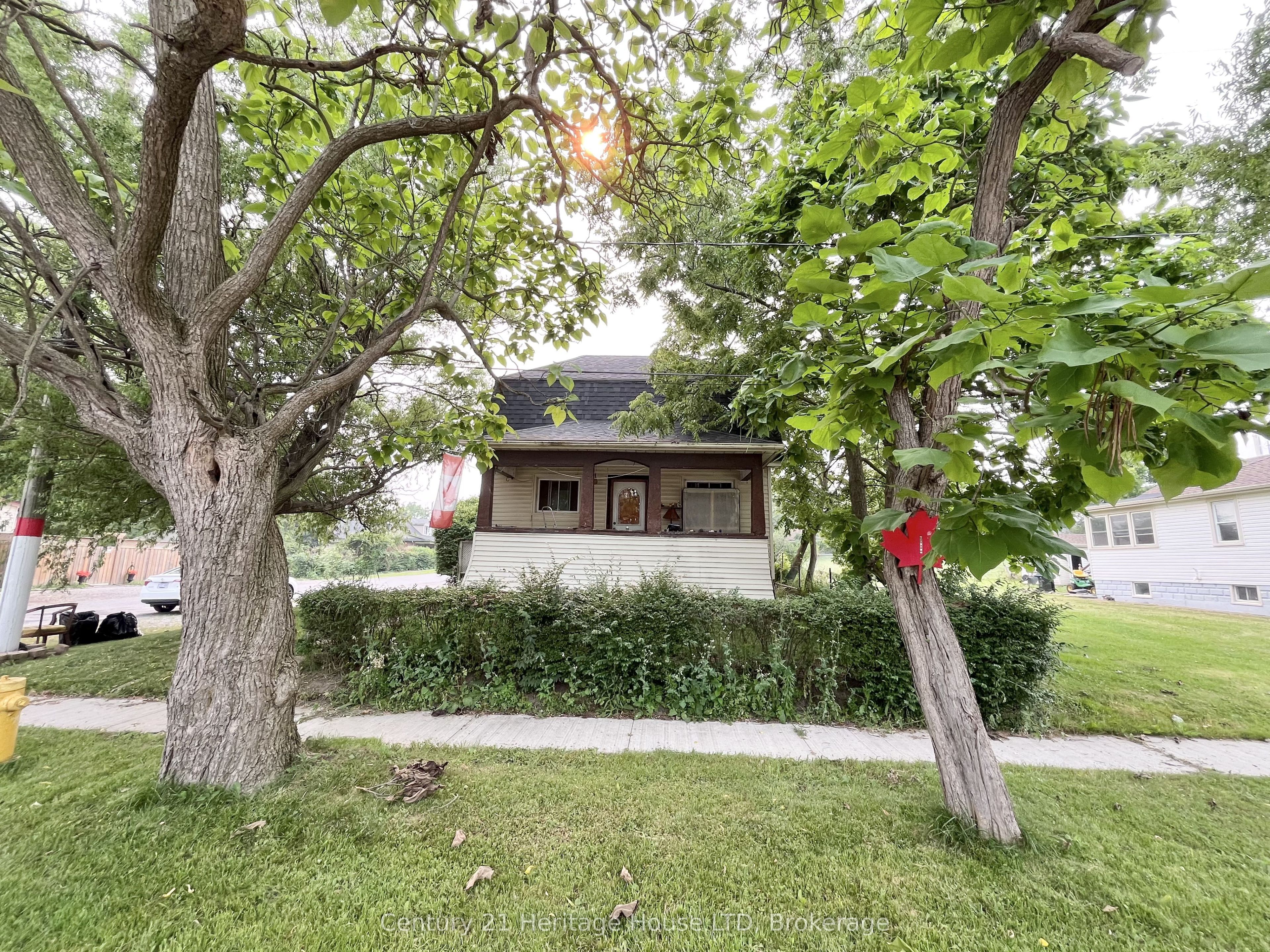 119 Pilkington Street, Thorold, ON L2V 1B5 photo 2
