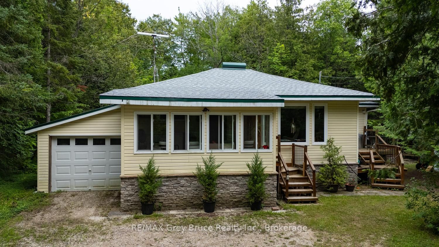 496 Berford Lake Road, South Bruce Peninsula, ON N0H 2T0 photo 4