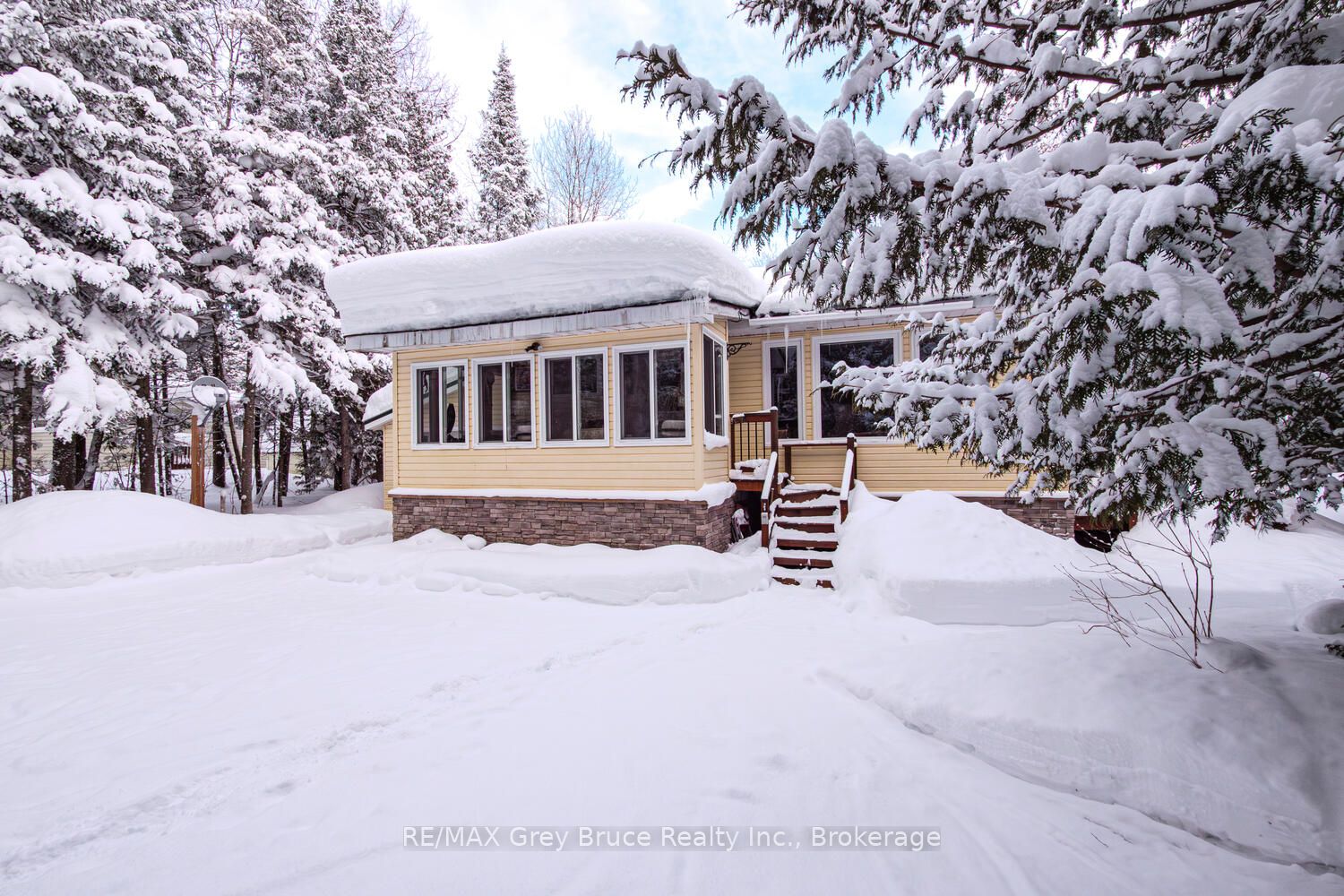 496 Berford Lake Road, South Bruce Peninsula, ON N0H 2T0 photo 5