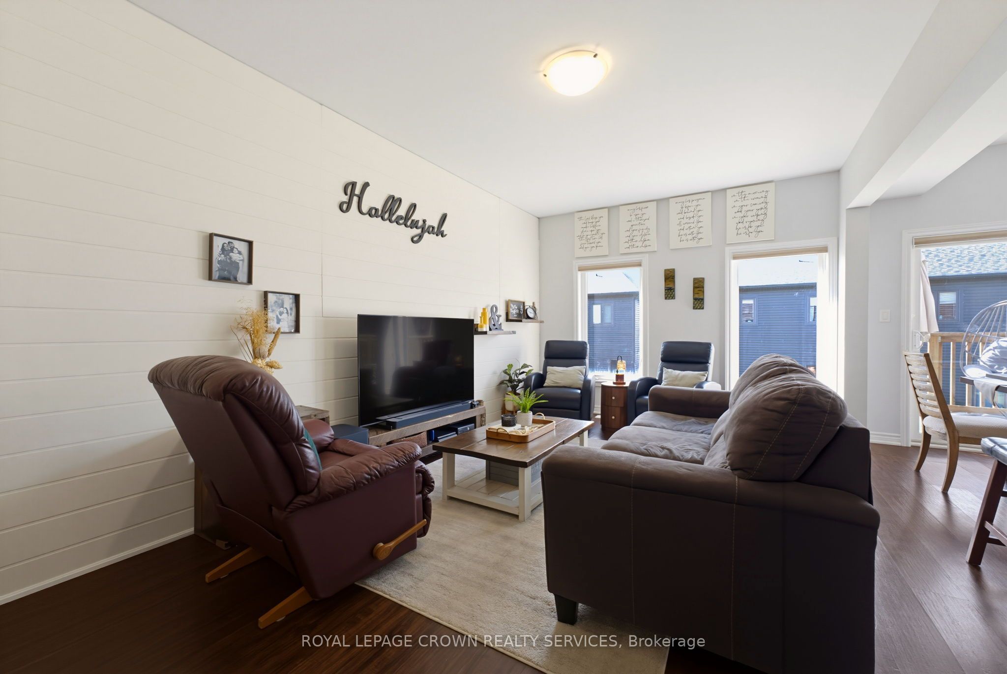 324 Equestrian Way, Cambridge, ON N3E 0E2 photo 4