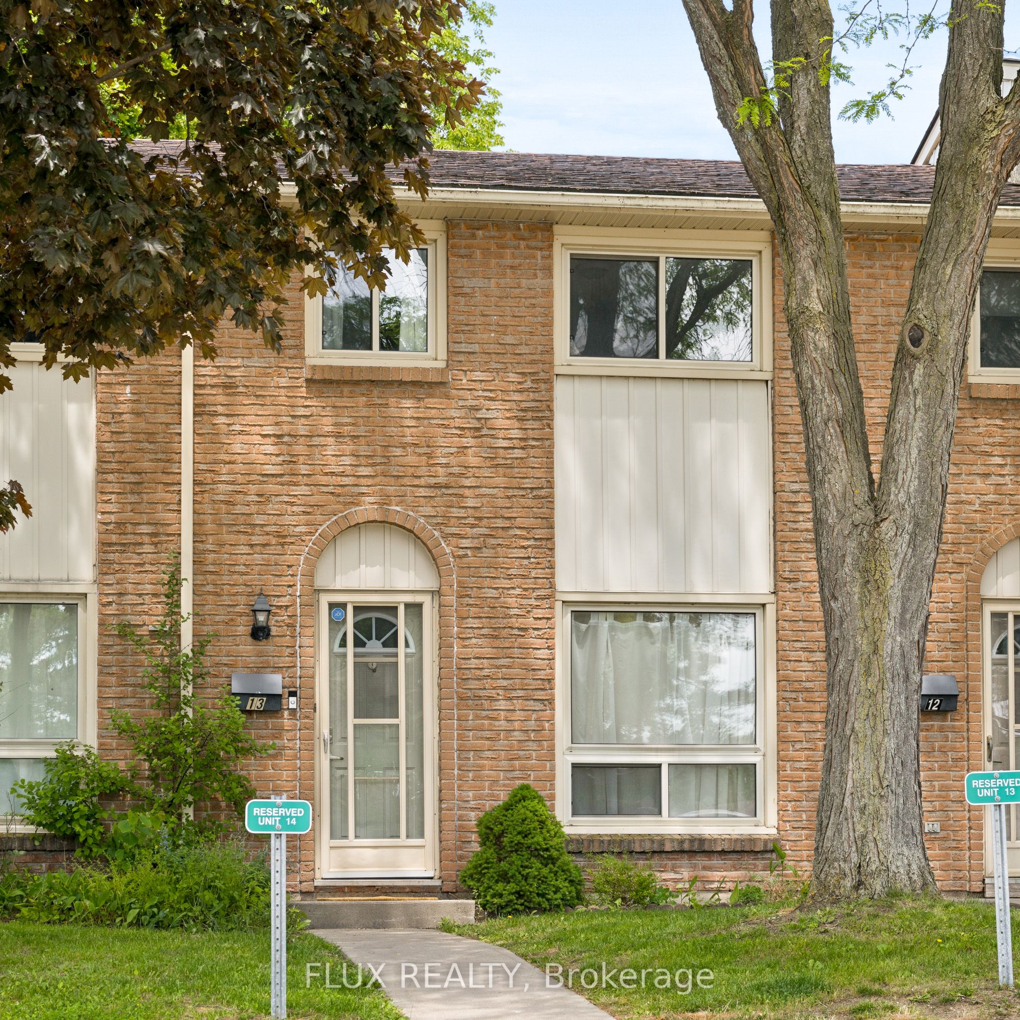 165 Green Valley Drive 13, Kitchener, ON N2P 1K3