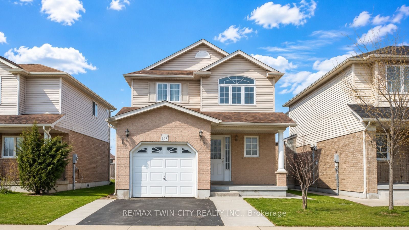423 Tealby Crescent Basement, Waterloo, ON N2J 4Y8 photo 2