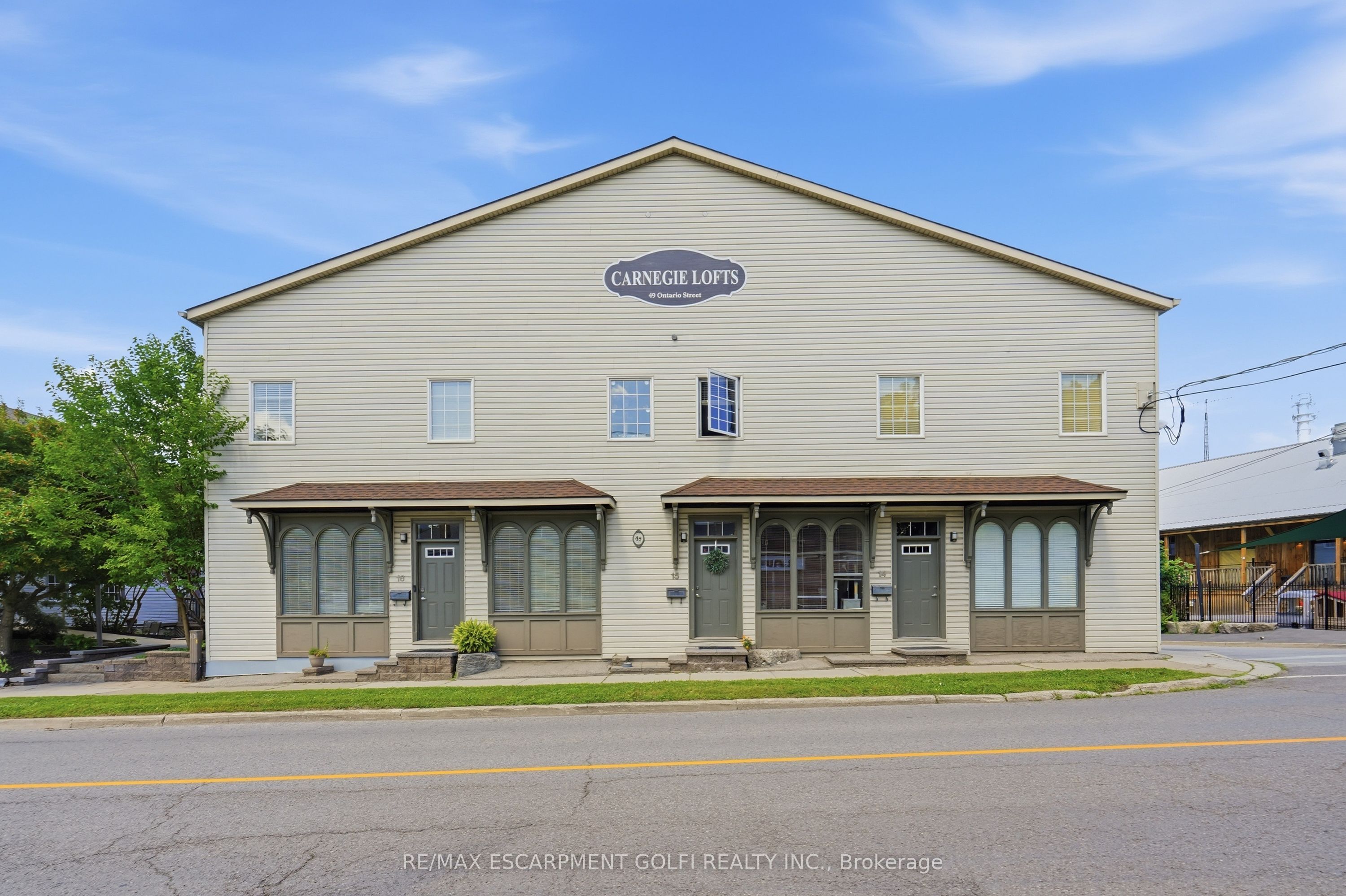 49 Ontario Street 7, Grimsby, ON L3M 3H2 photo 2