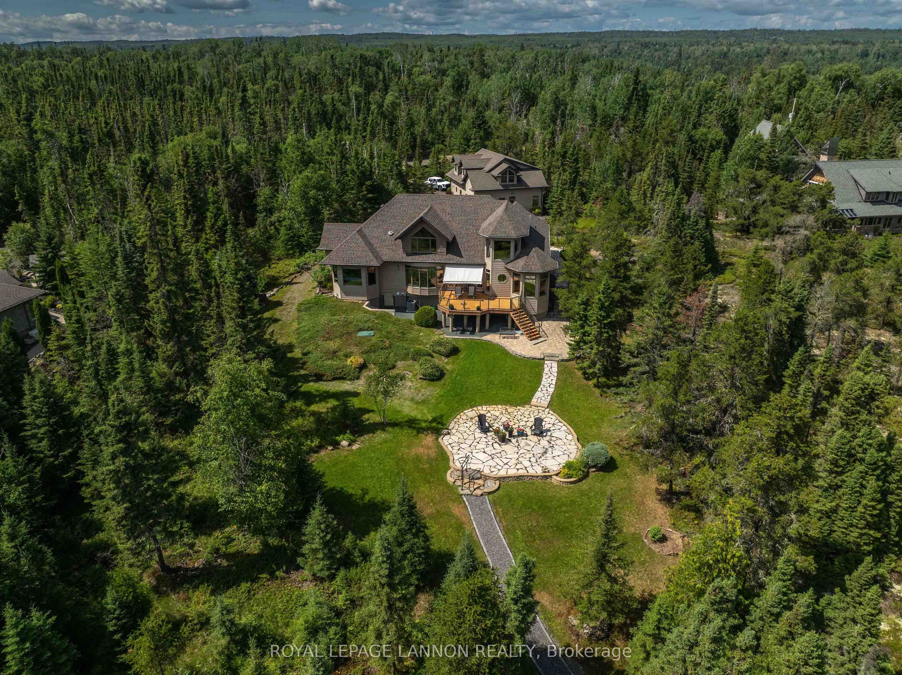 135 MICKELSON Drive E, Shuniah, ON P7A 6N3 photo 3