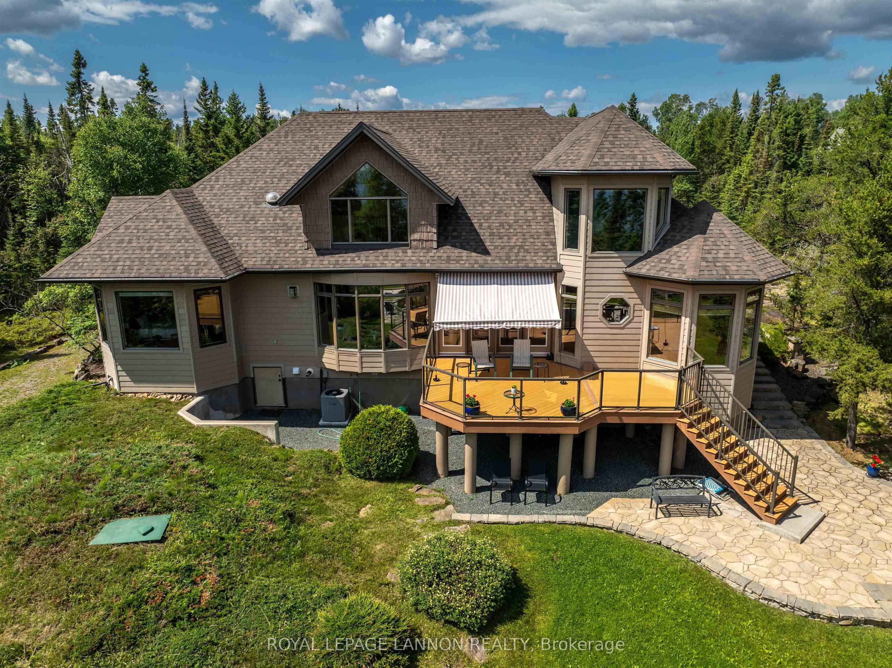 135 MICKELSON Drive E, Shuniah, ON P7A 6N3 photo 5