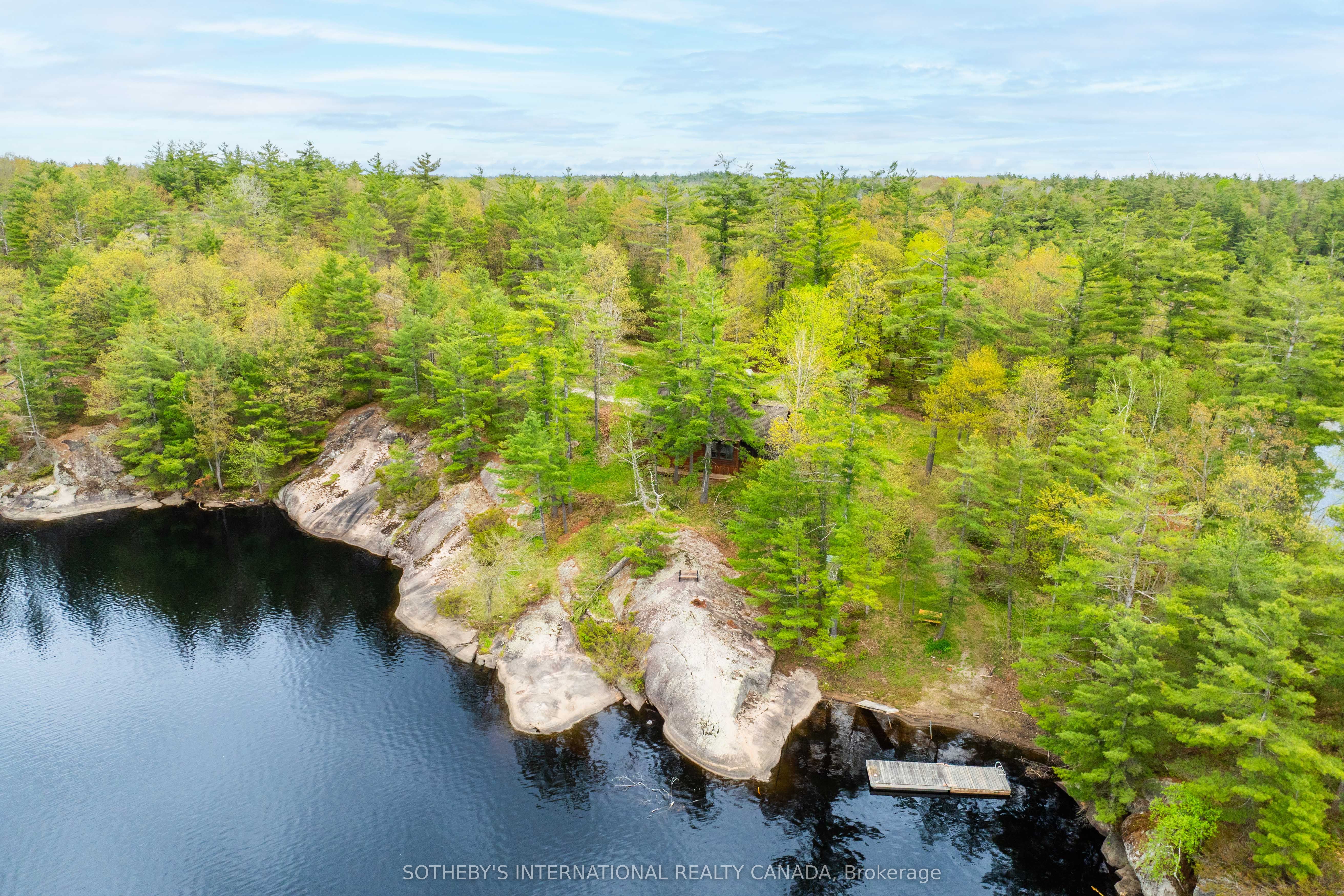 1074 Cooks Road, Gravenhurst, ON P1P 1R3 photo 5