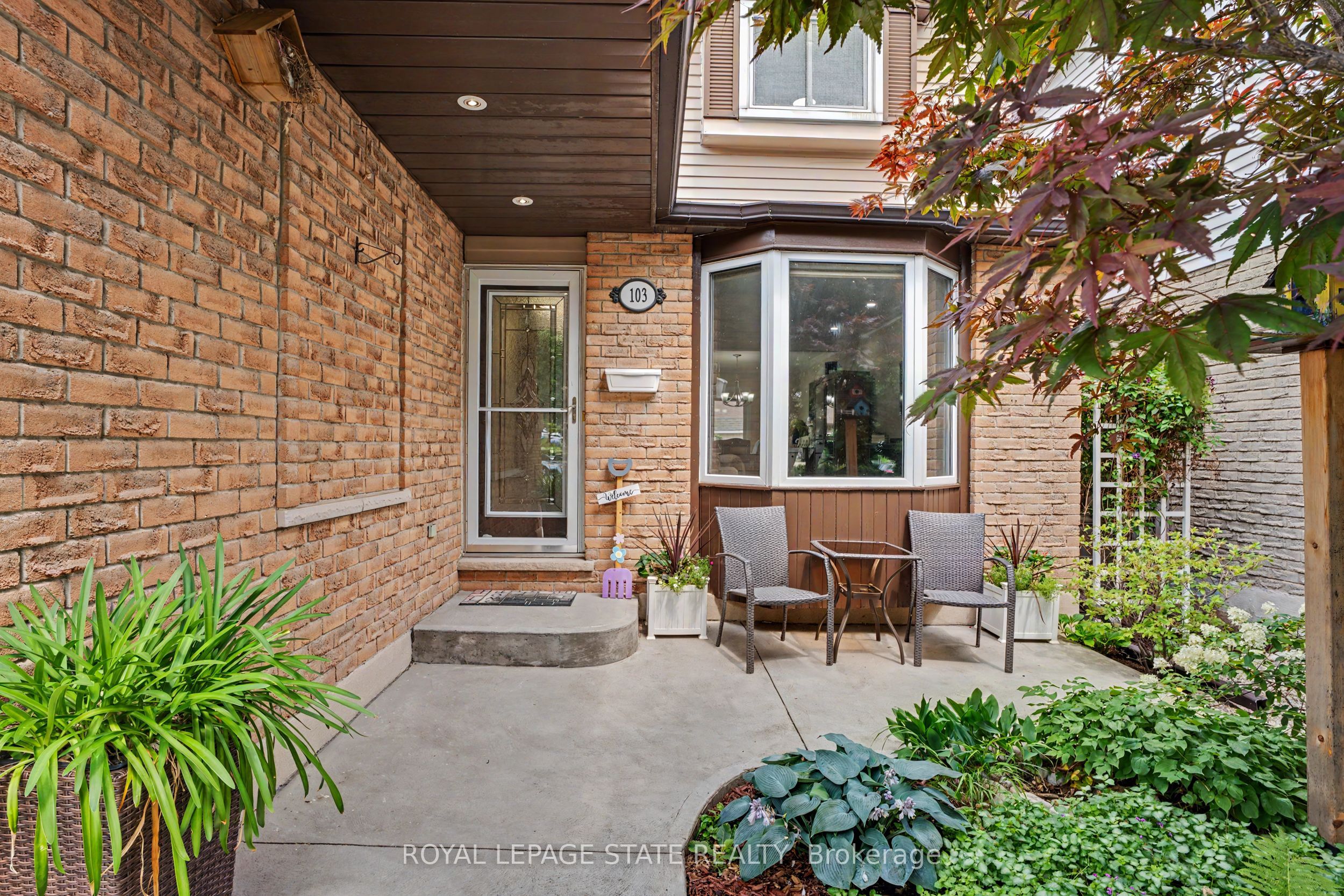 103 Glenashton Drive, Hamilton, ON L8G 4E6 photo 3
