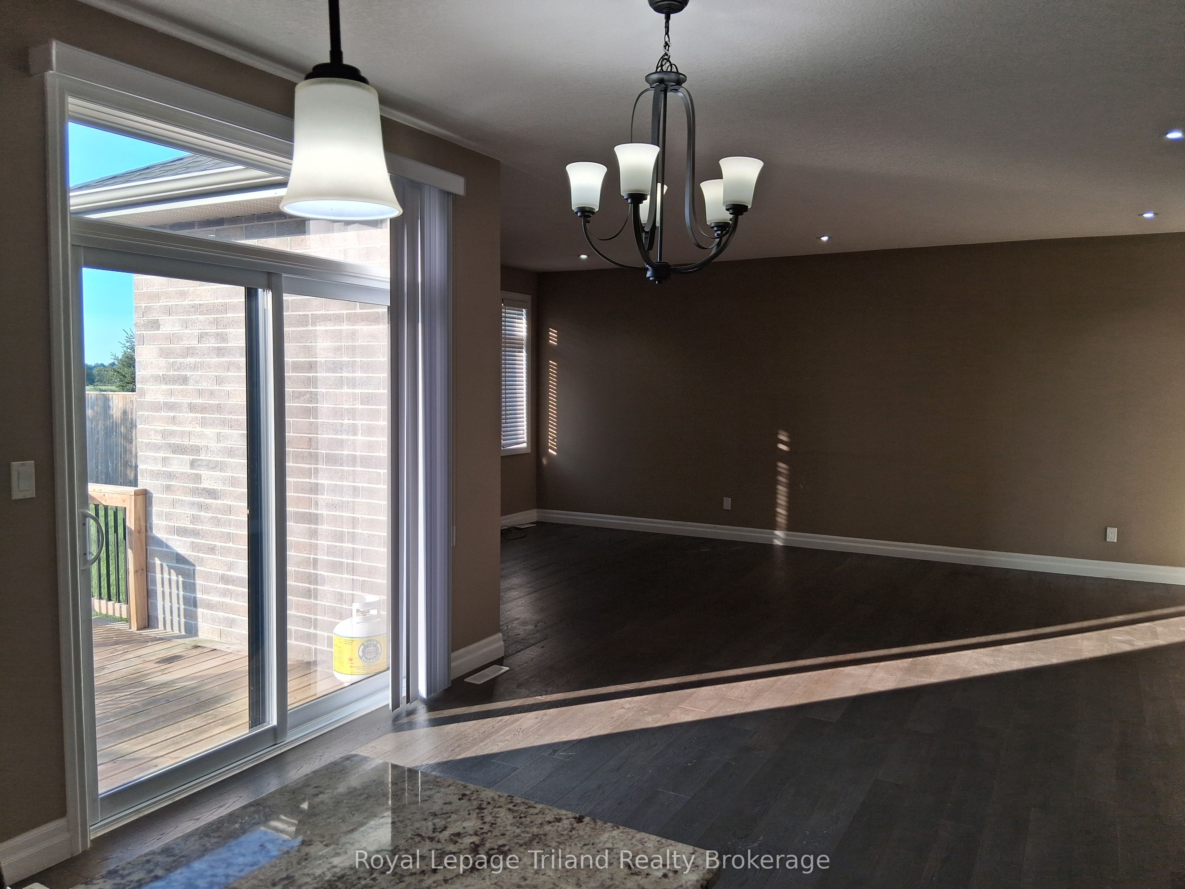599 Hawthorne Place, Woodstock, ON N4S 0E1 photo 5