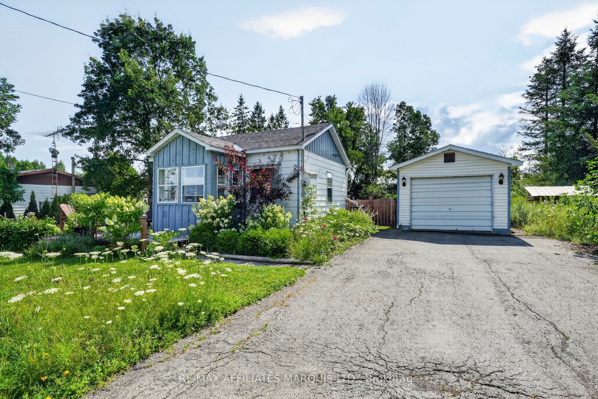 5414 Farran's Point Rd Road, South Stormont, ON K0C 1M0 photo 3