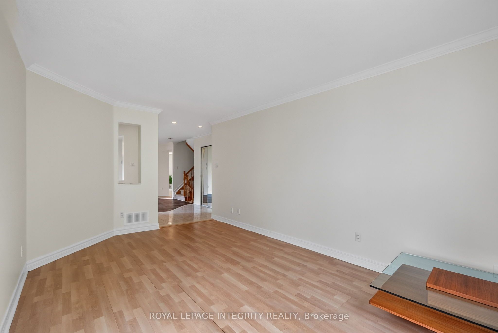 137 Hunterswood Crescent, Hunt Club - South Keys and Area, ON K1G 5W1 photo 4
