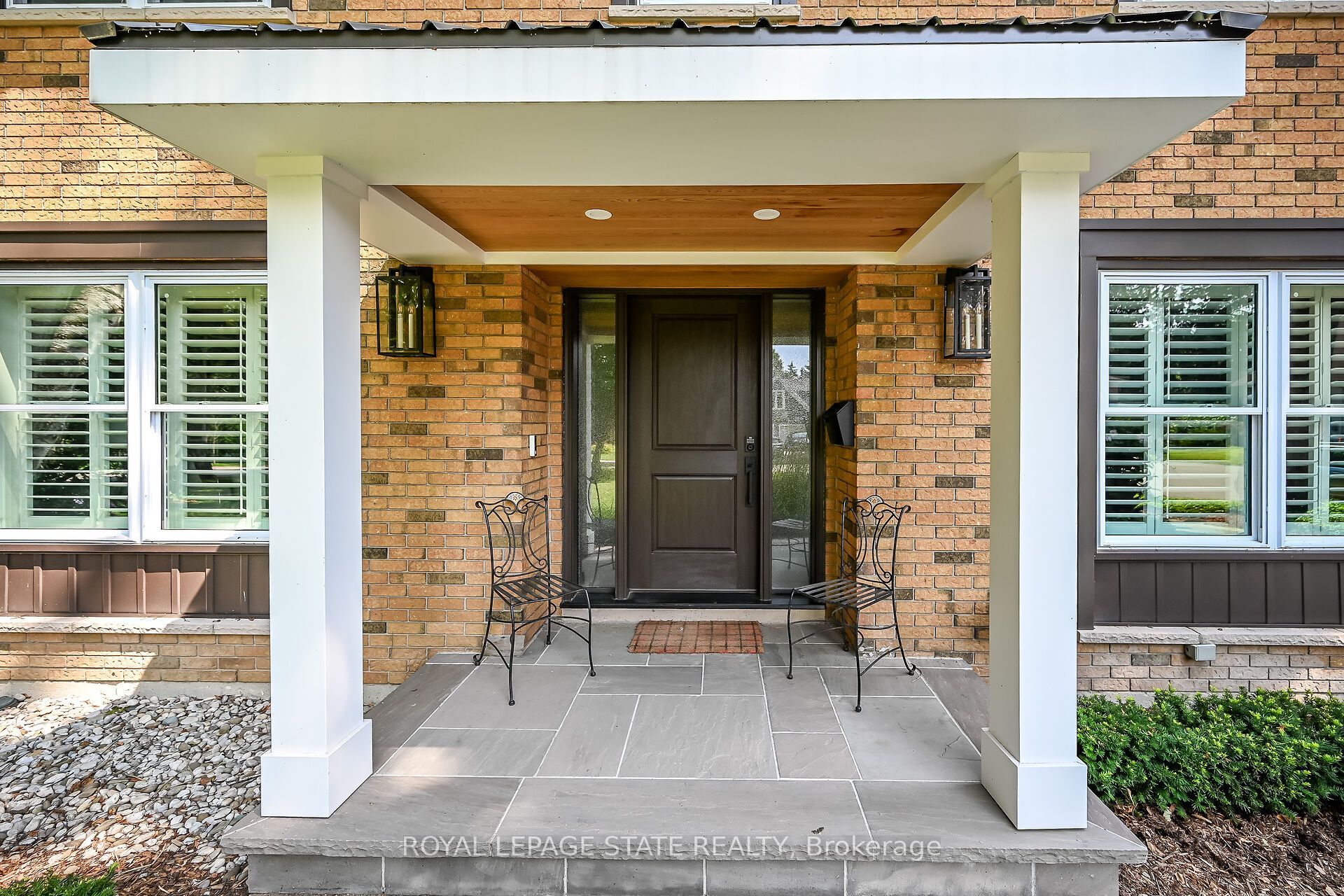 341 Lima Court, Hamilton, ON L9G 3M8 photo 3