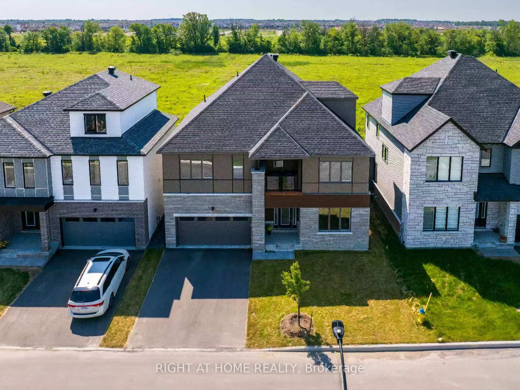 517 Elation Heights, Barrhaven, ON K2J 4J4 photo 4
