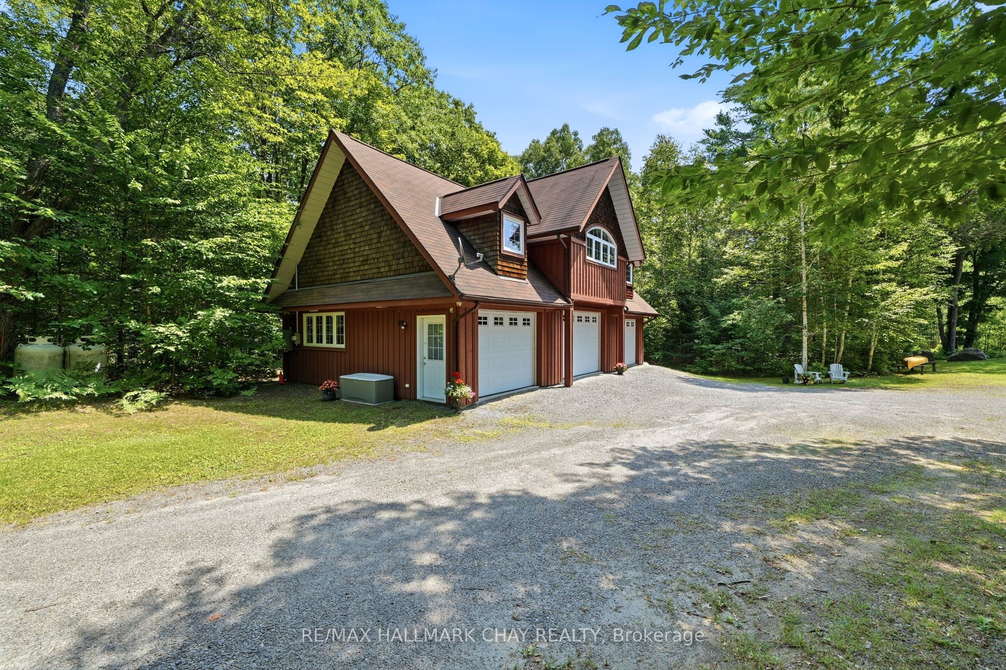 50 Price Point Road, Lake of Bays, ON P0B 1A0 photo 2