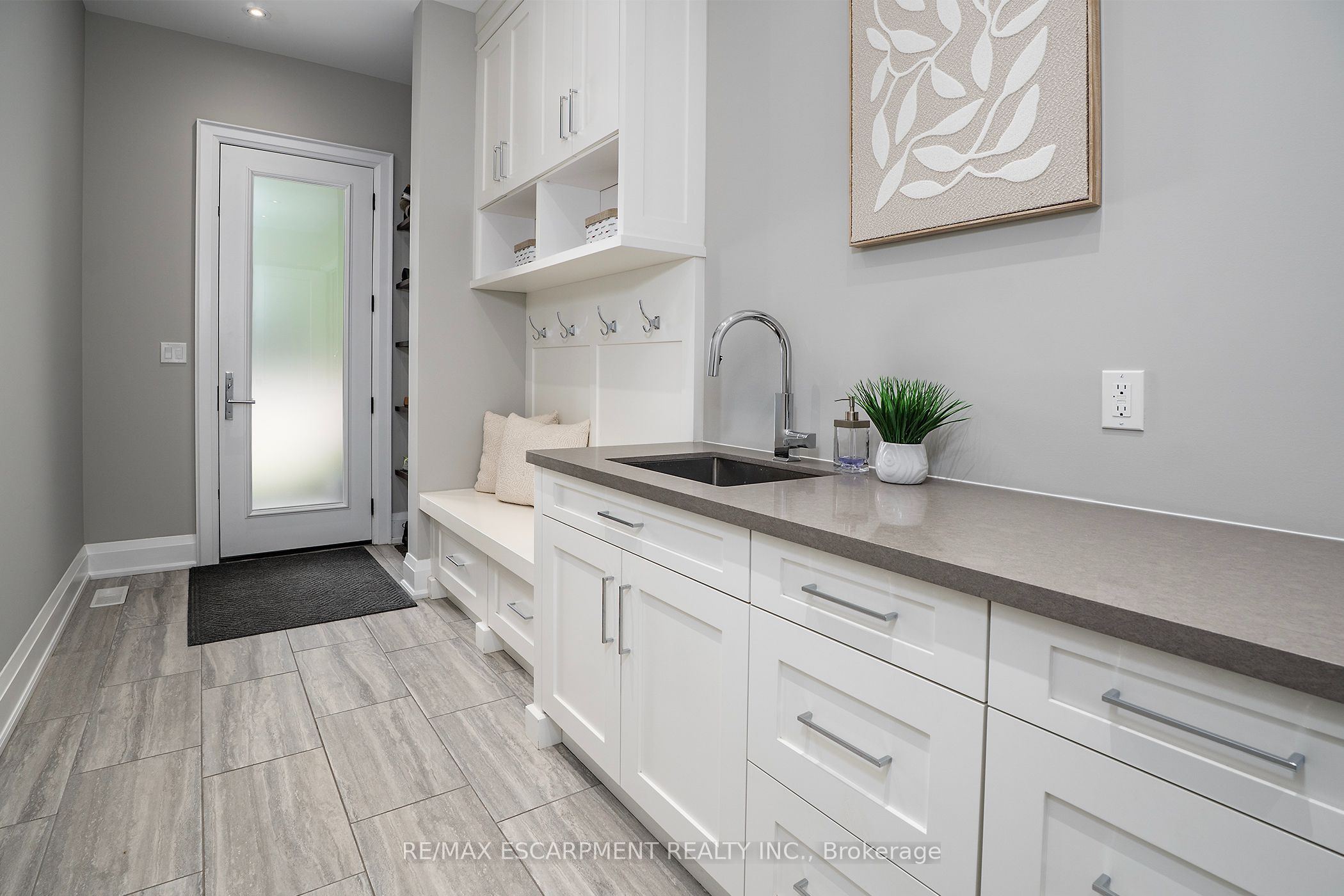 71 Lloyminn Avenue, Hamilton, ON L9G 1H4 photo 5